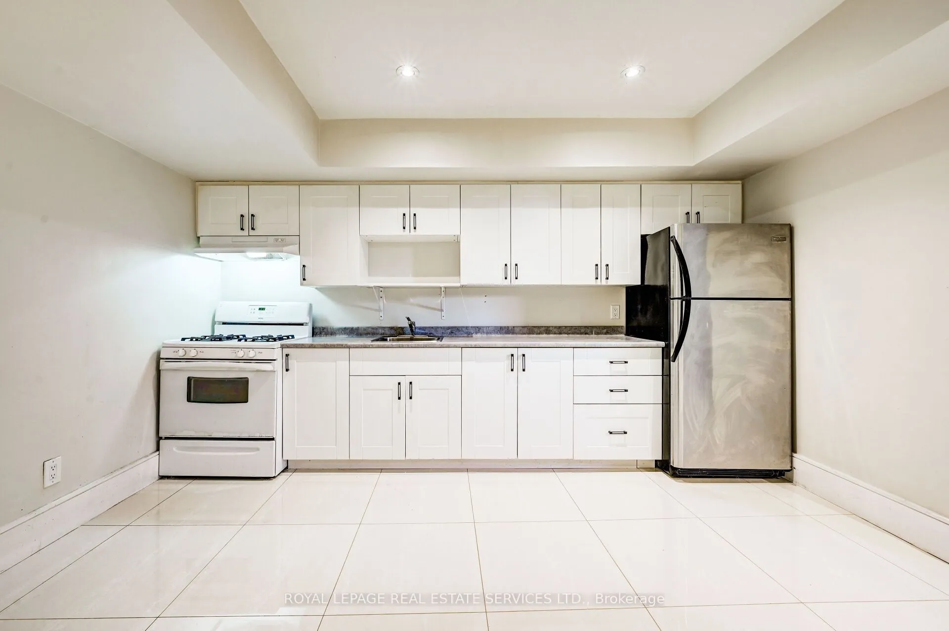 63 Burrows Avenue #L