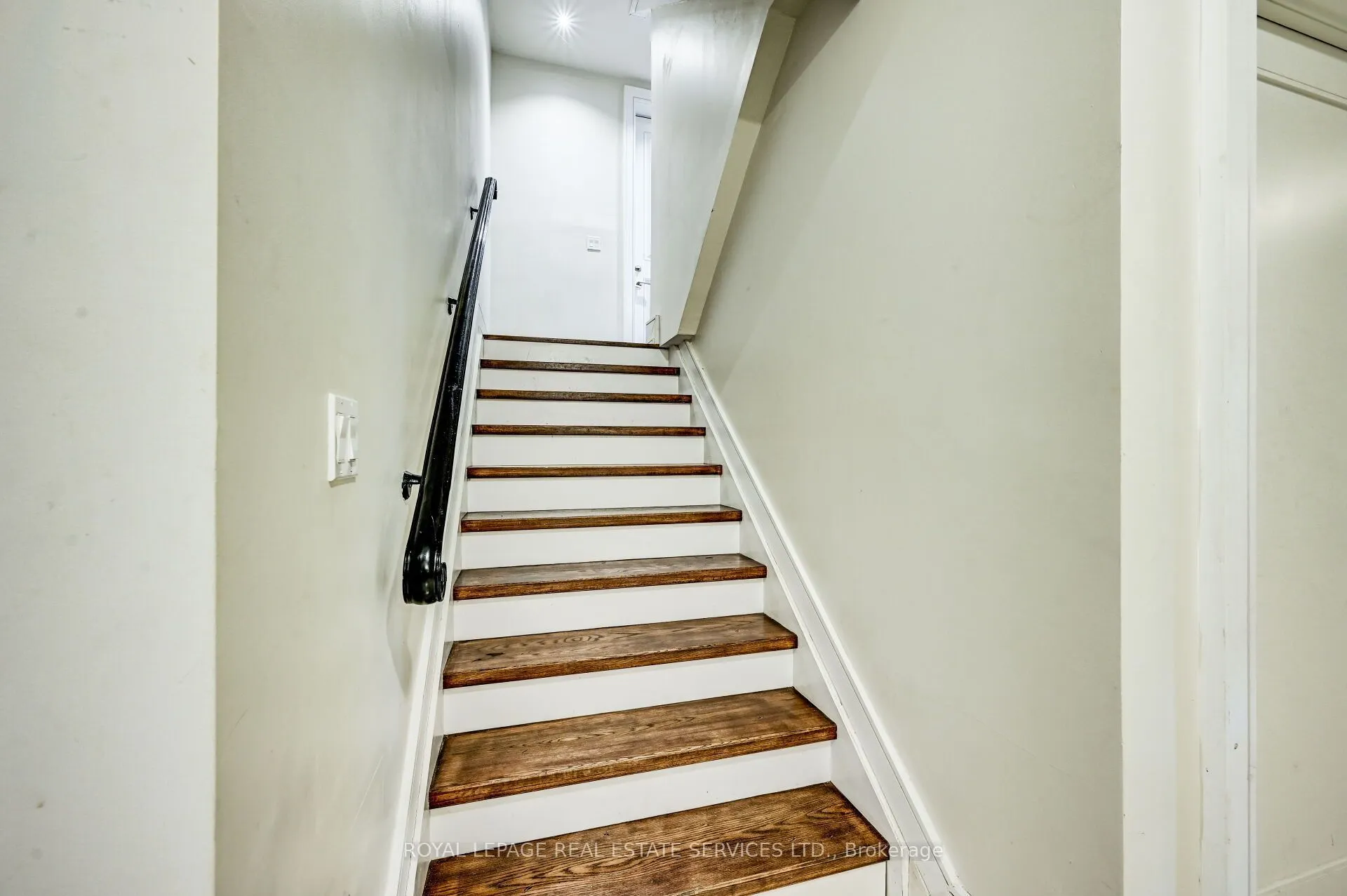 63 Burrows Avenue #L