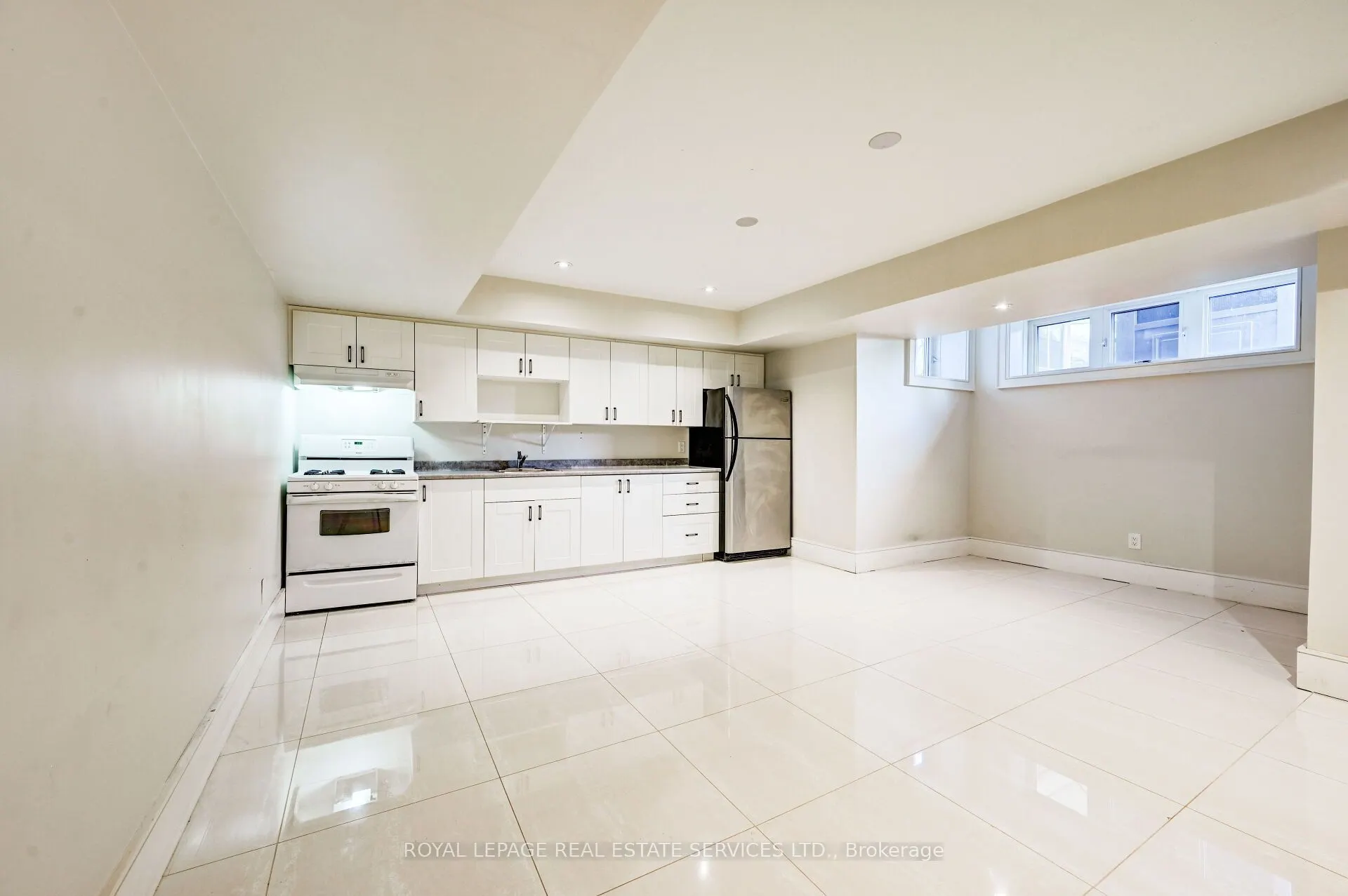 63 Burrows Avenue #L