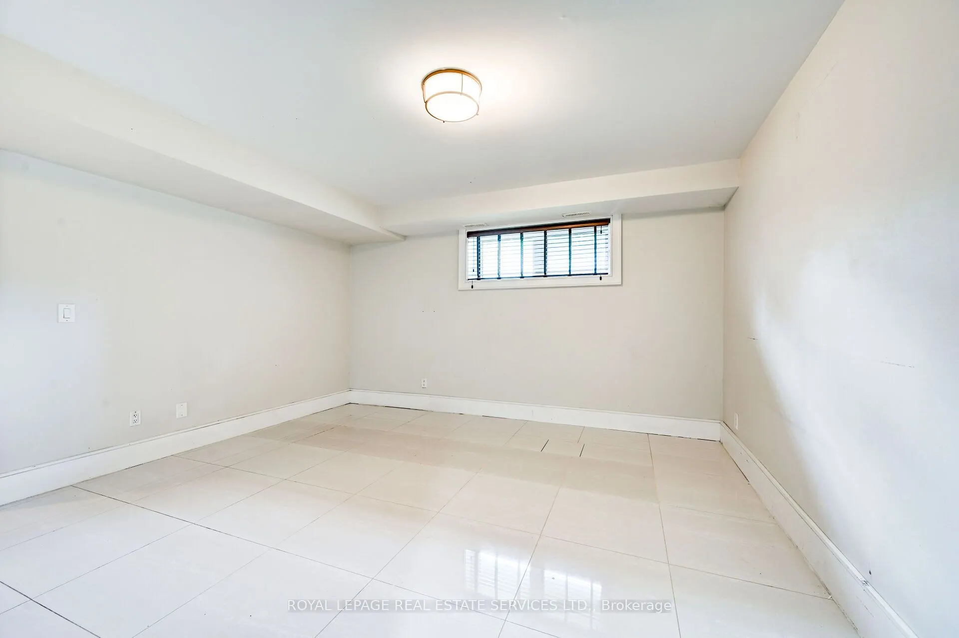 63 Burrows Avenue #L
