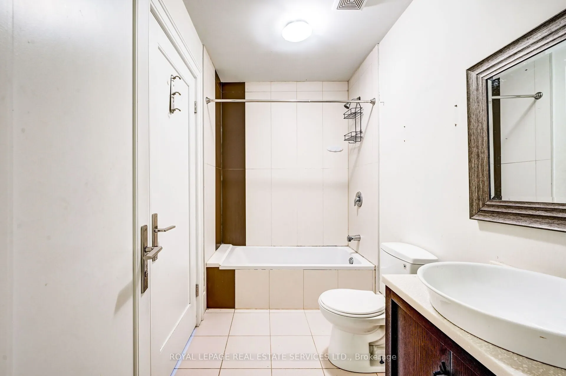 63 Burrows Avenue #L