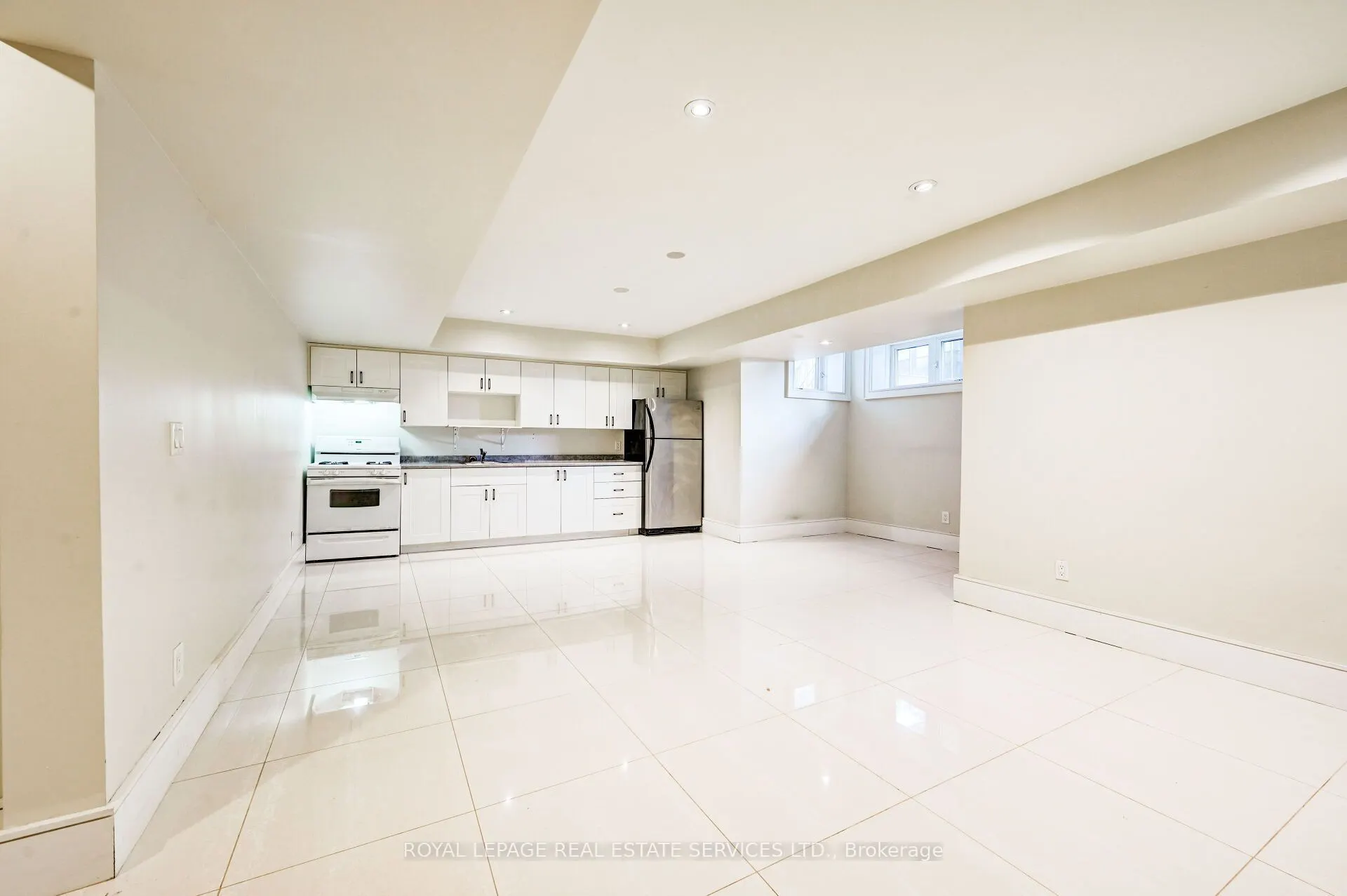 63 Burrows Avenue #L