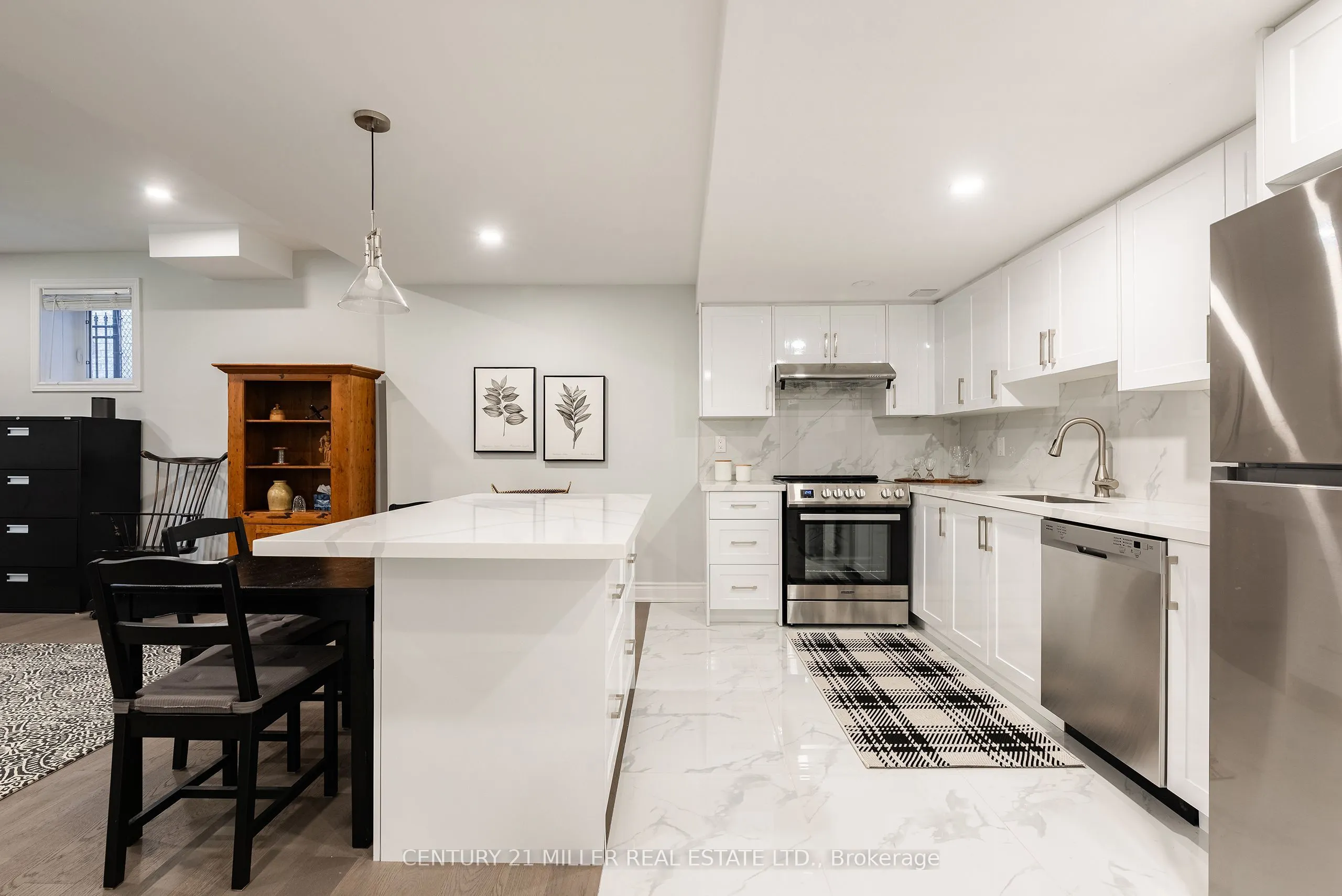 3168 Watercliffe Court