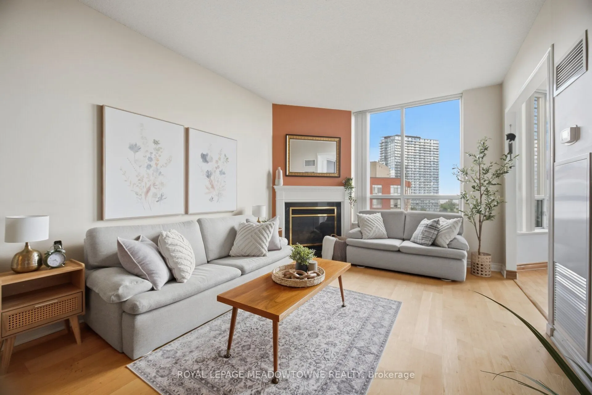 1 Ripley Avenue #816