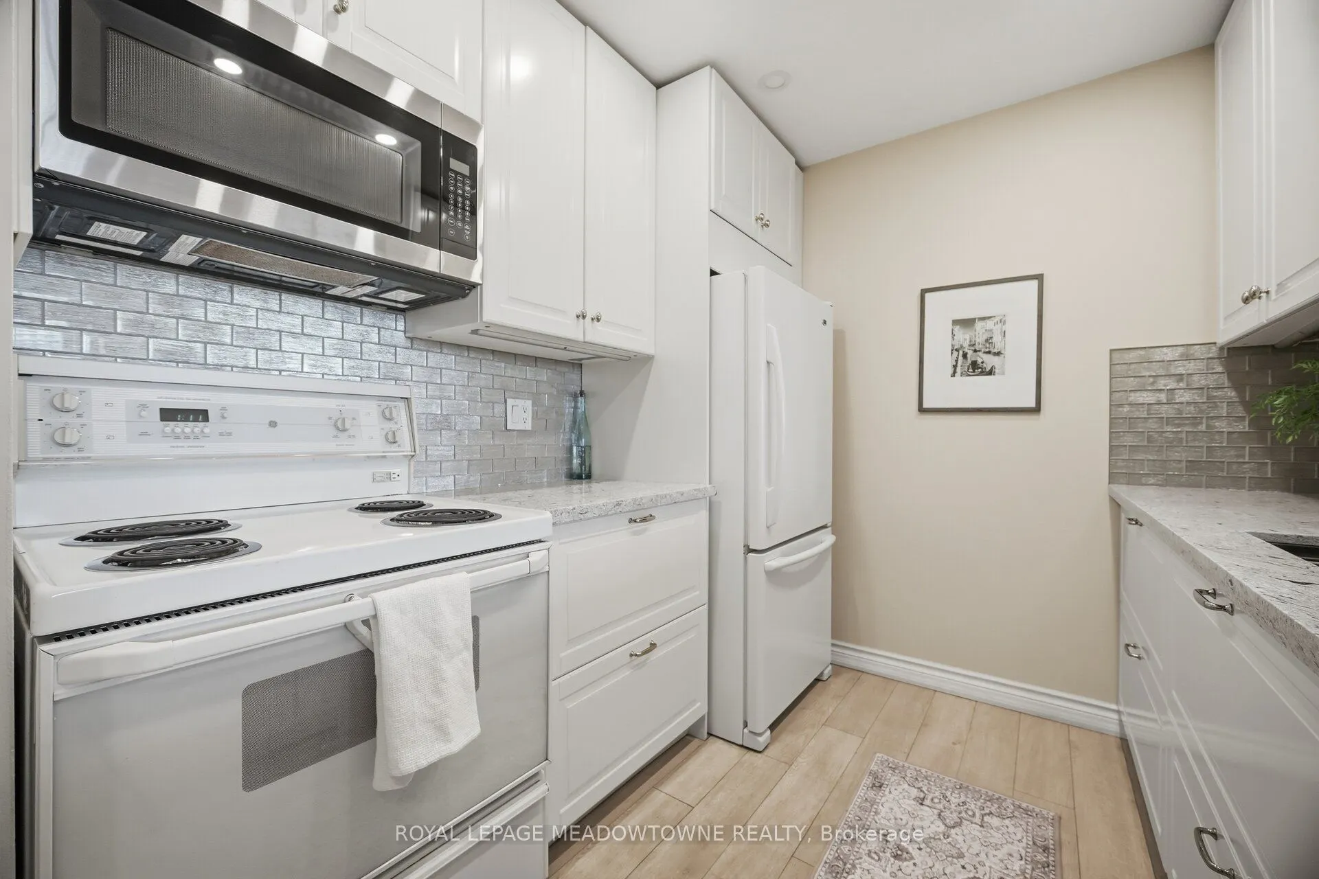 1 Ripley Avenue #816