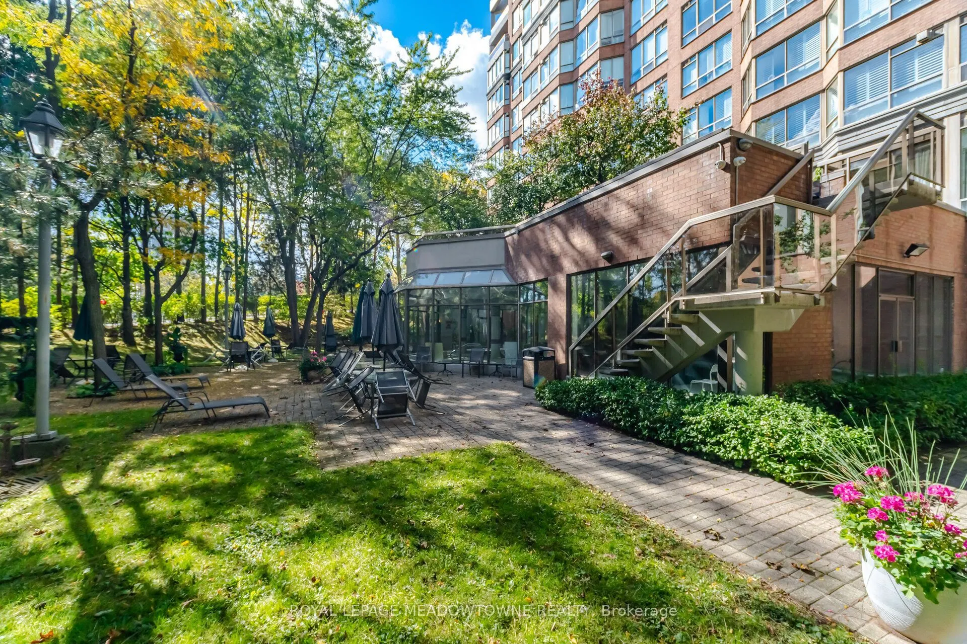 1 Ripley Avenue #816