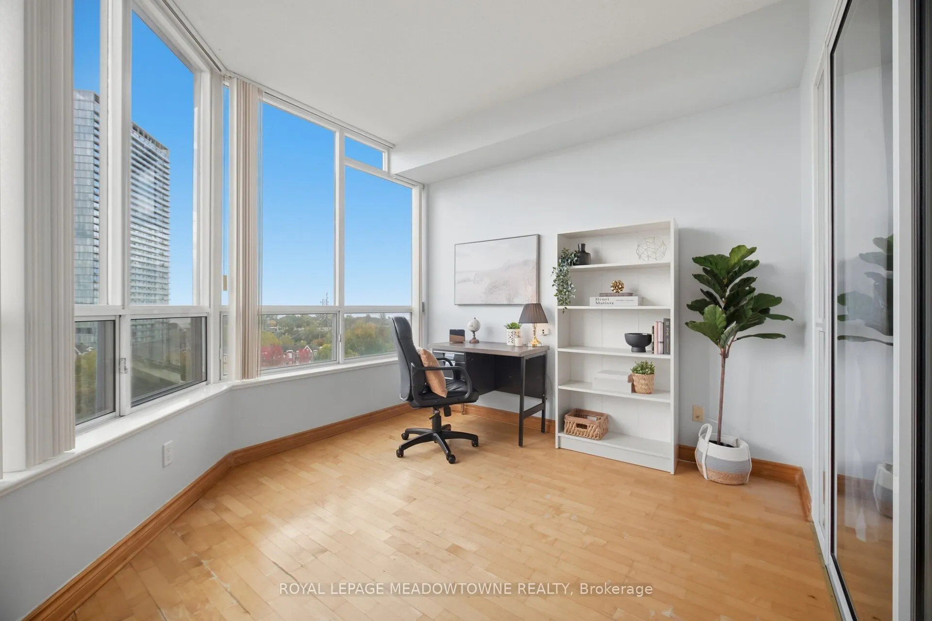 1 Ripley Avenue #816