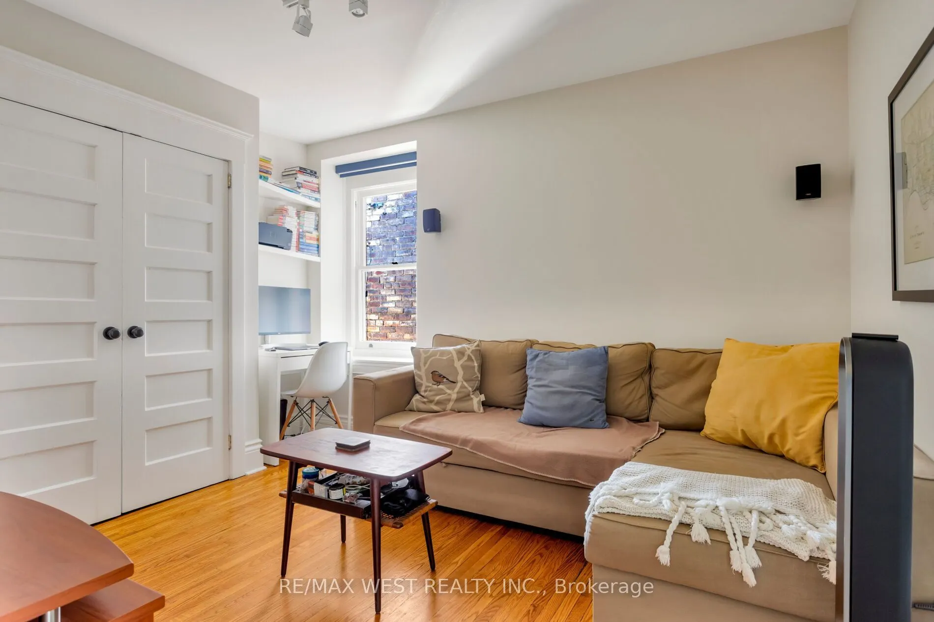 81 Chelsea Avenue