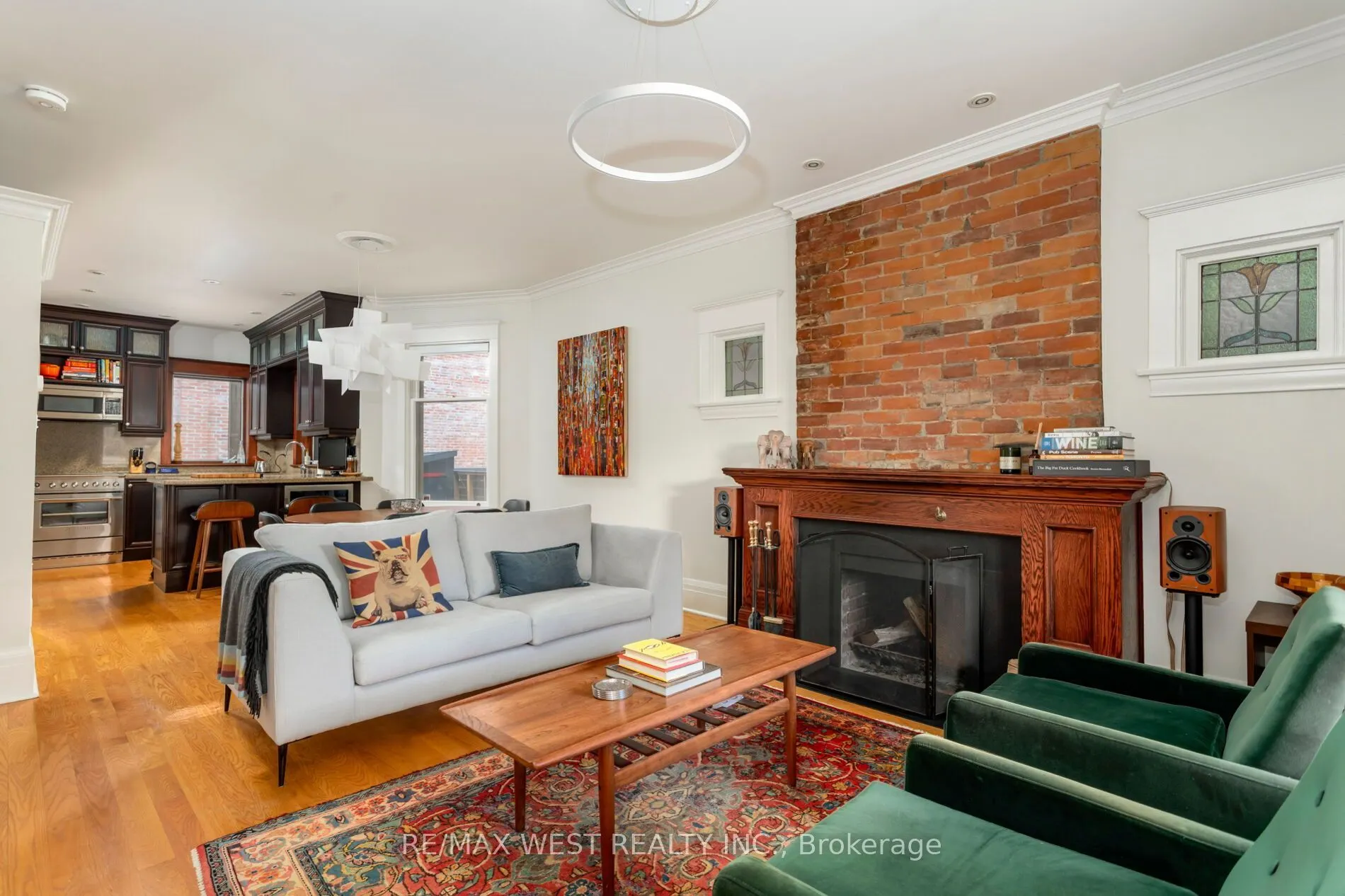 81 Chelsea Avenue