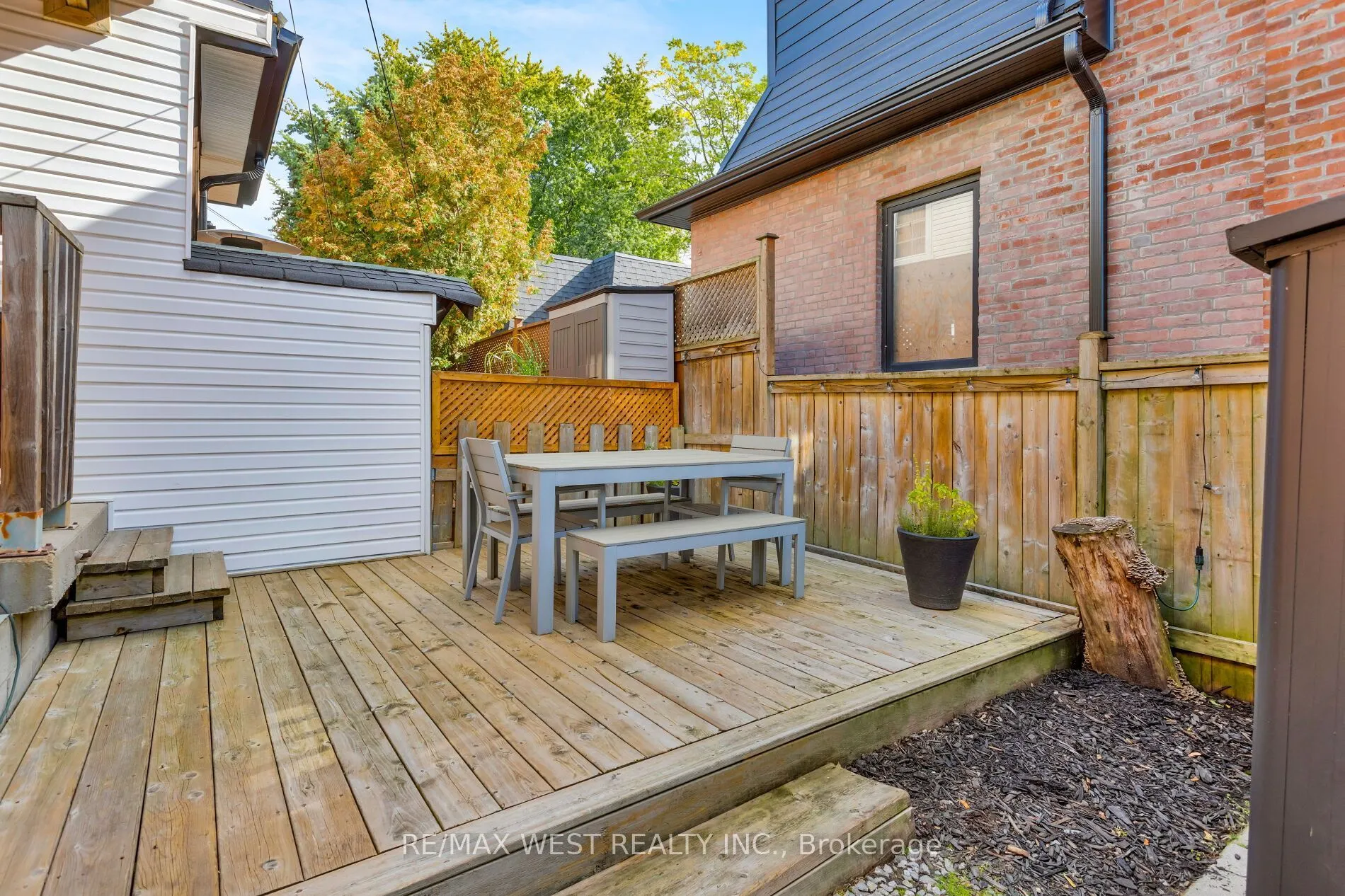 81 Chelsea Avenue