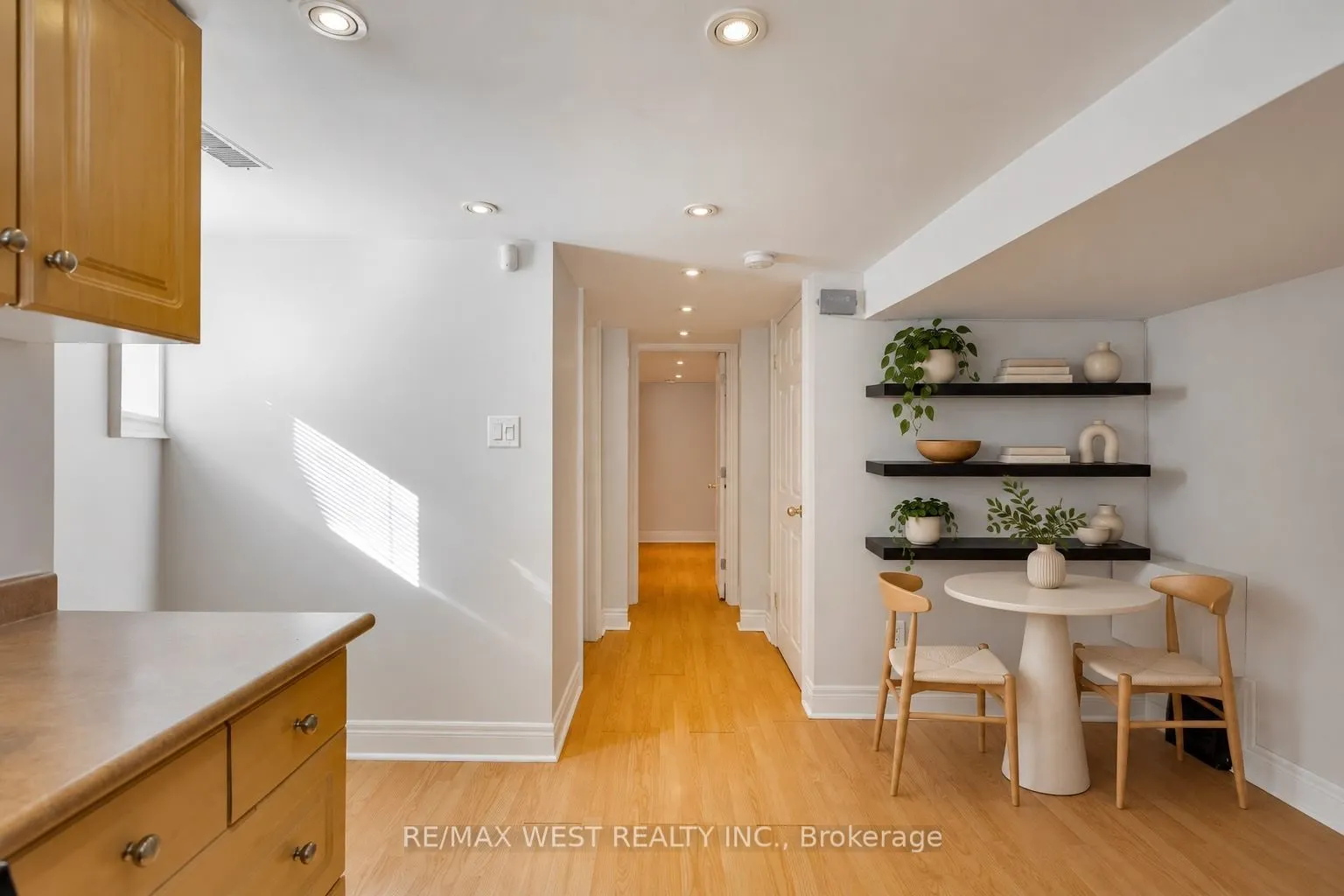 81 Chelsea Avenue