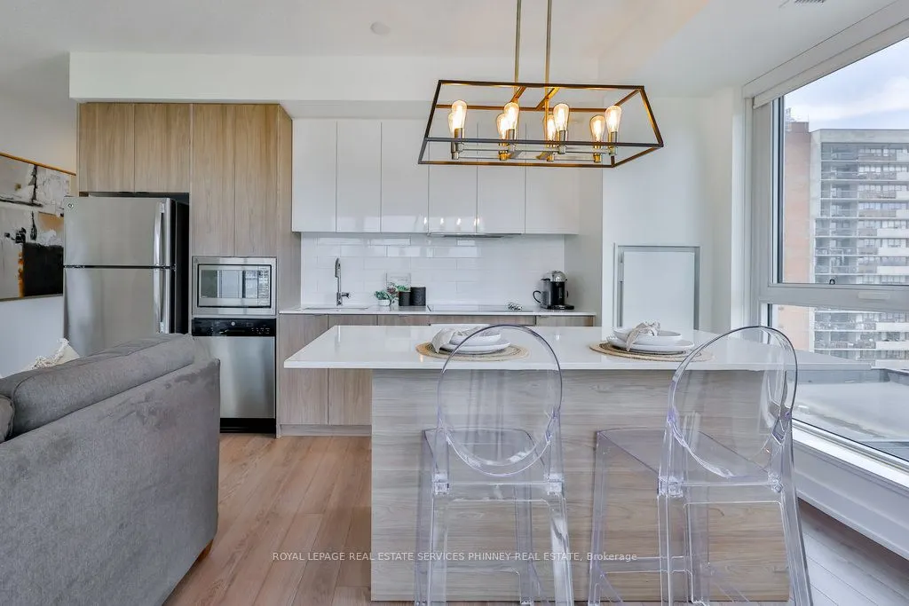 8 Ann Street #401
