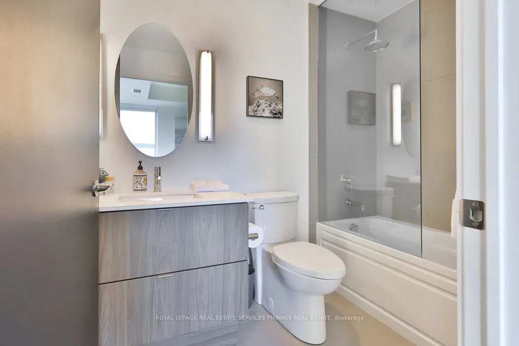 8 Ann Street #401