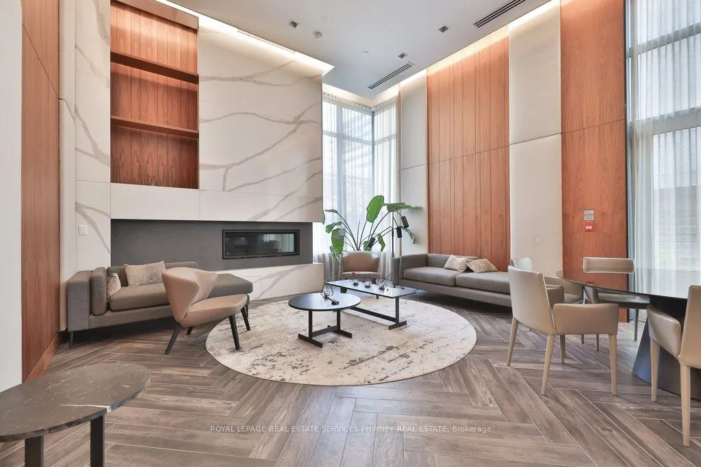 8 Ann Street #401