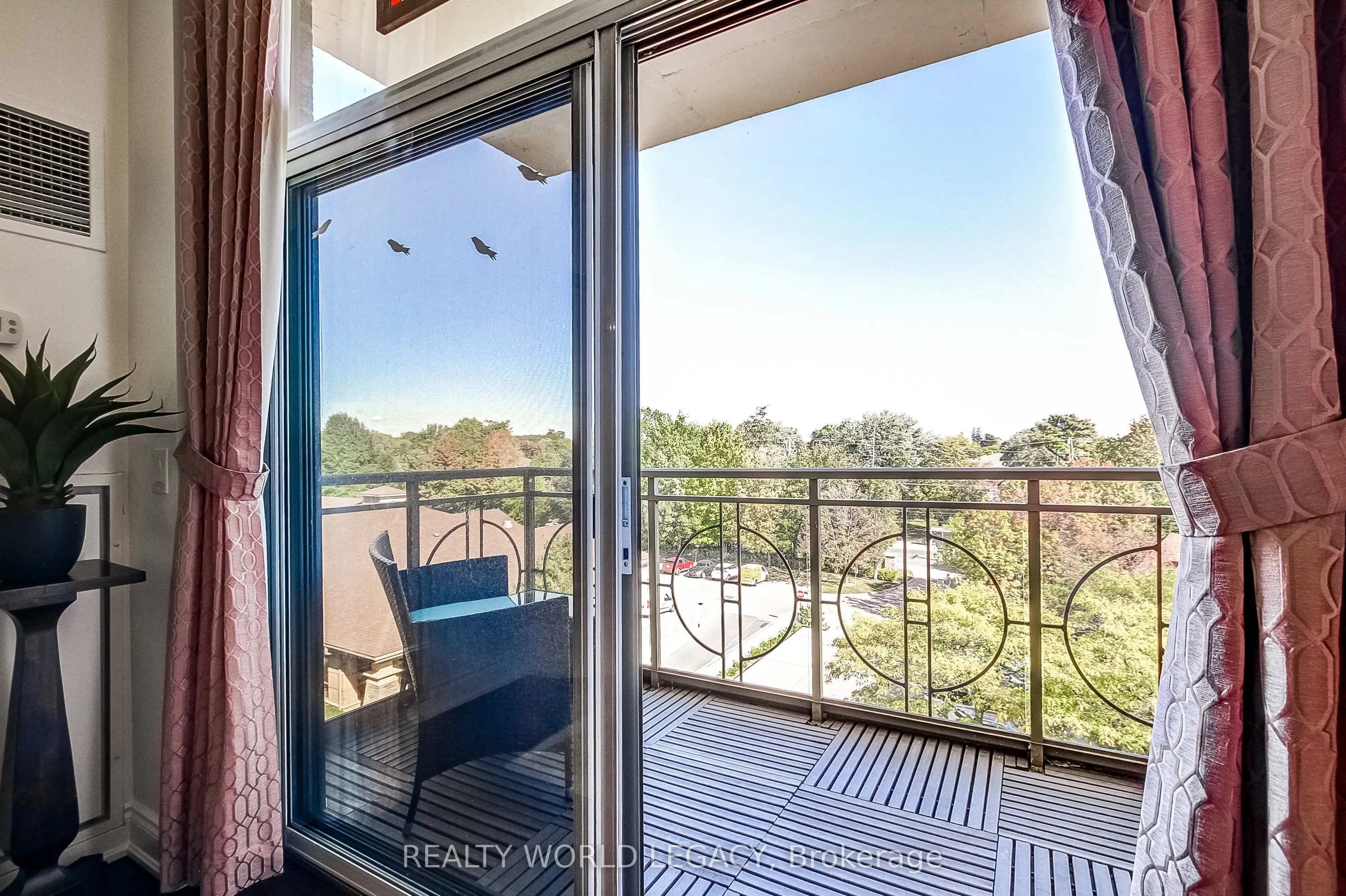100 Burloak Drive #1514