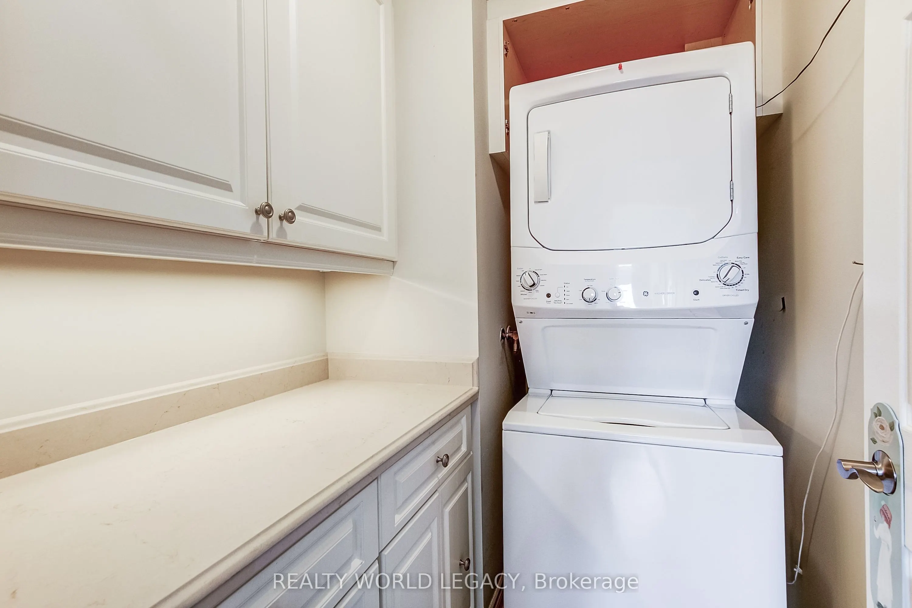 100 Burloak Drive #1514
