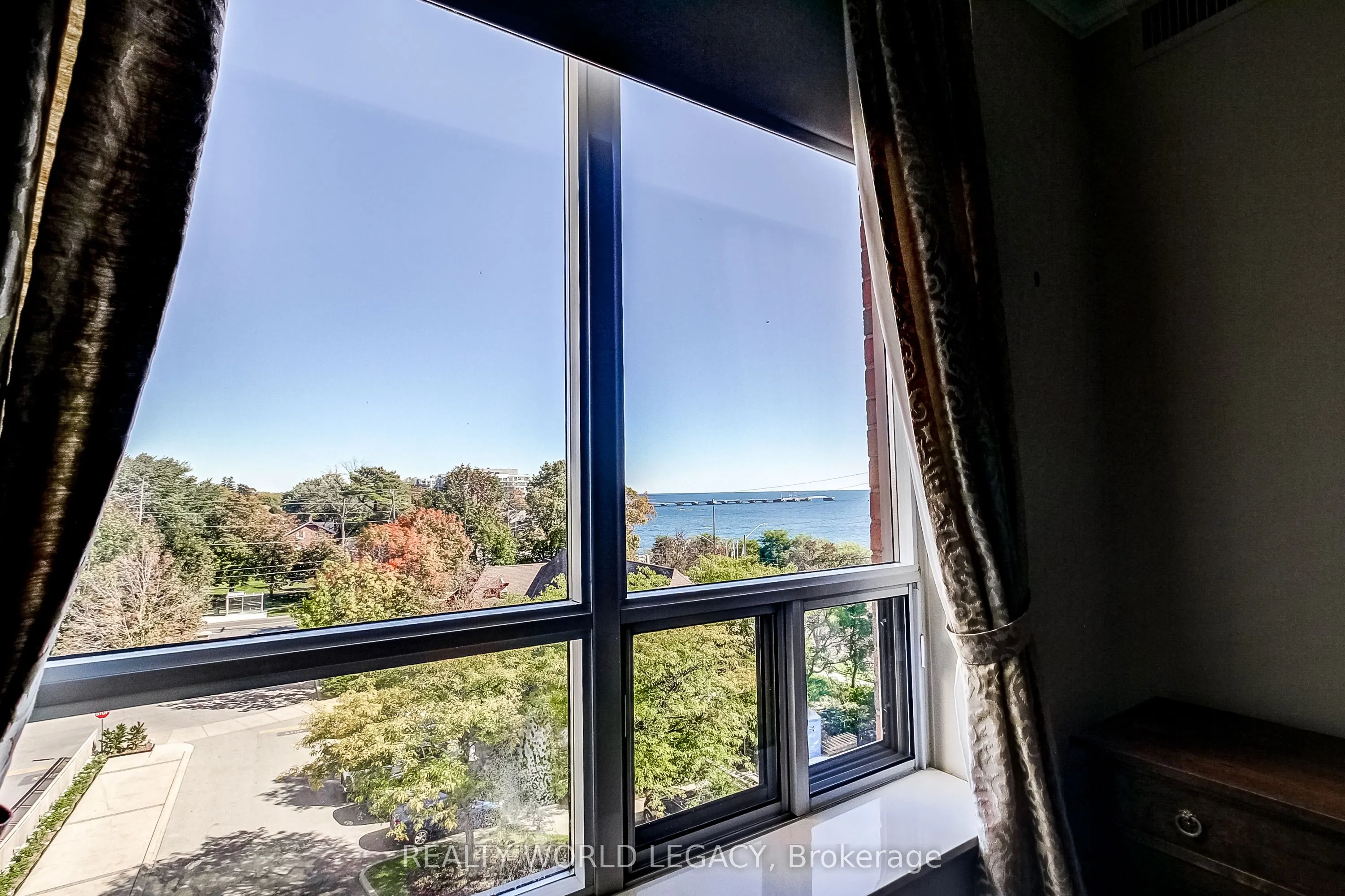 100 Burloak Drive #1514