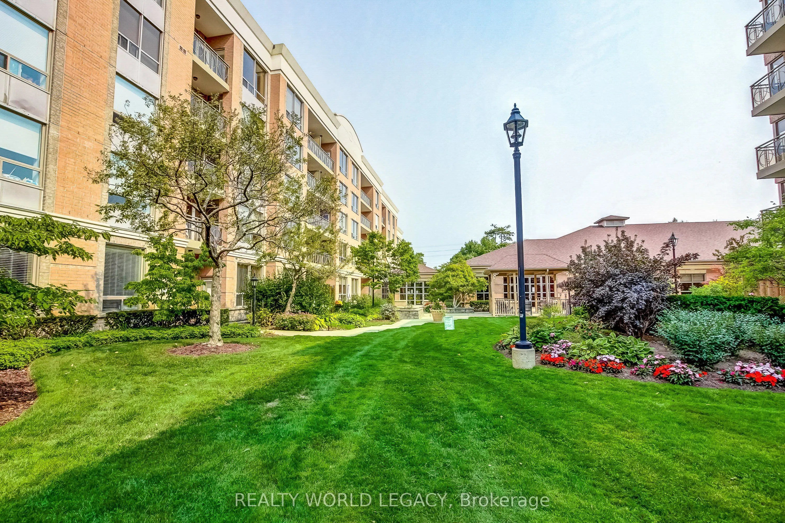 100 Burloak Drive #1514