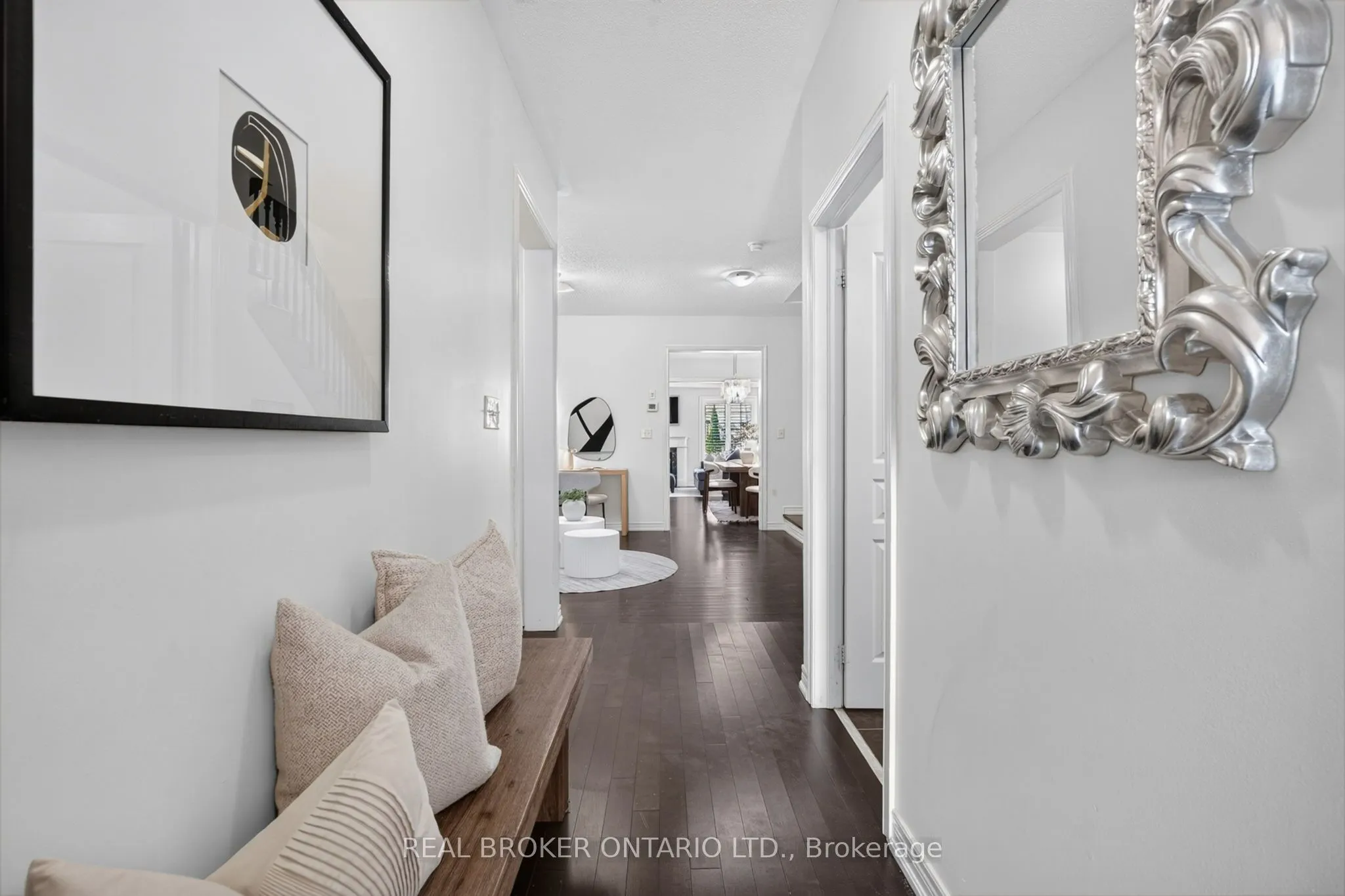 3231 Stoney Crescent