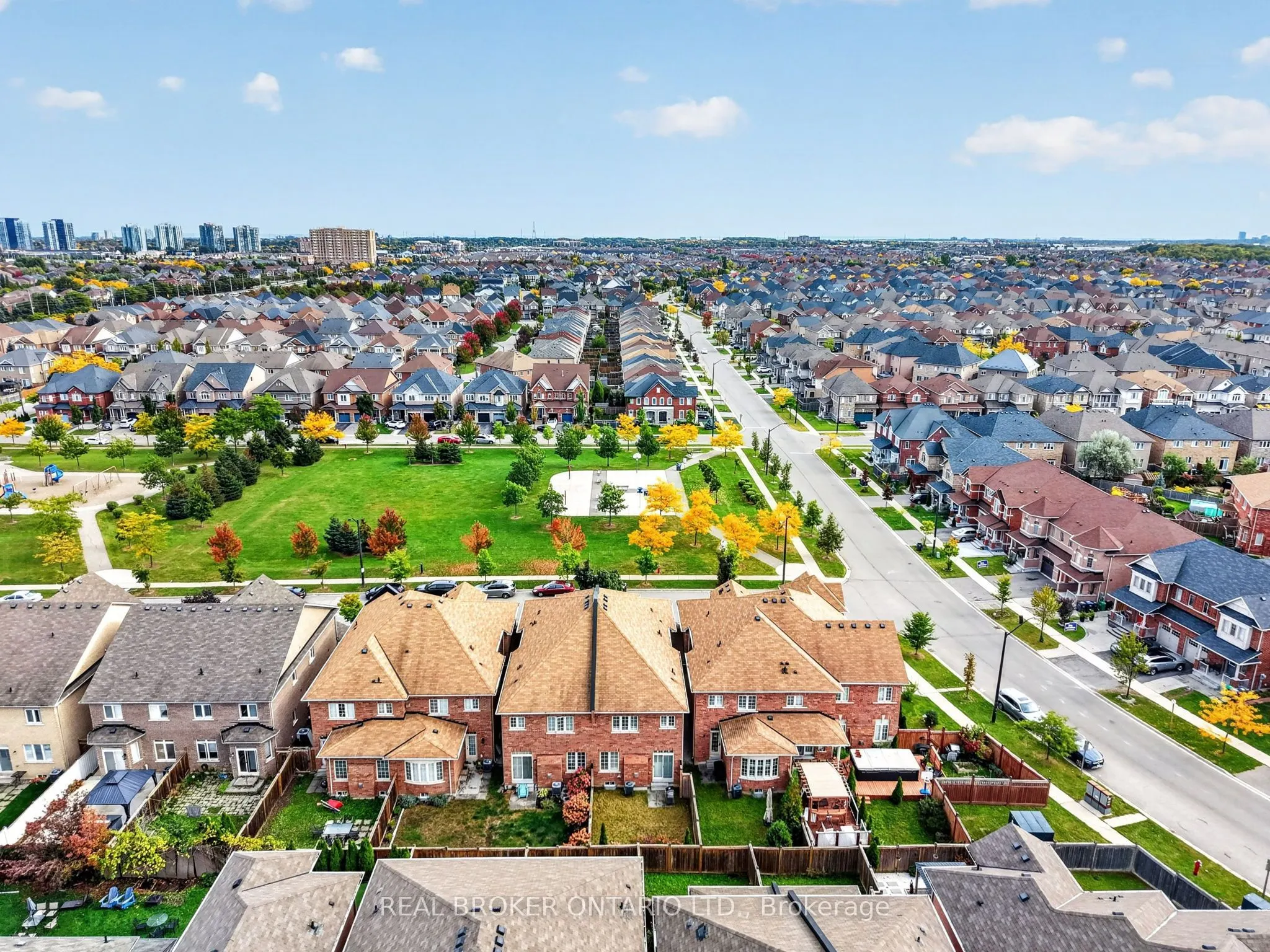 3231 Stoney Crescent