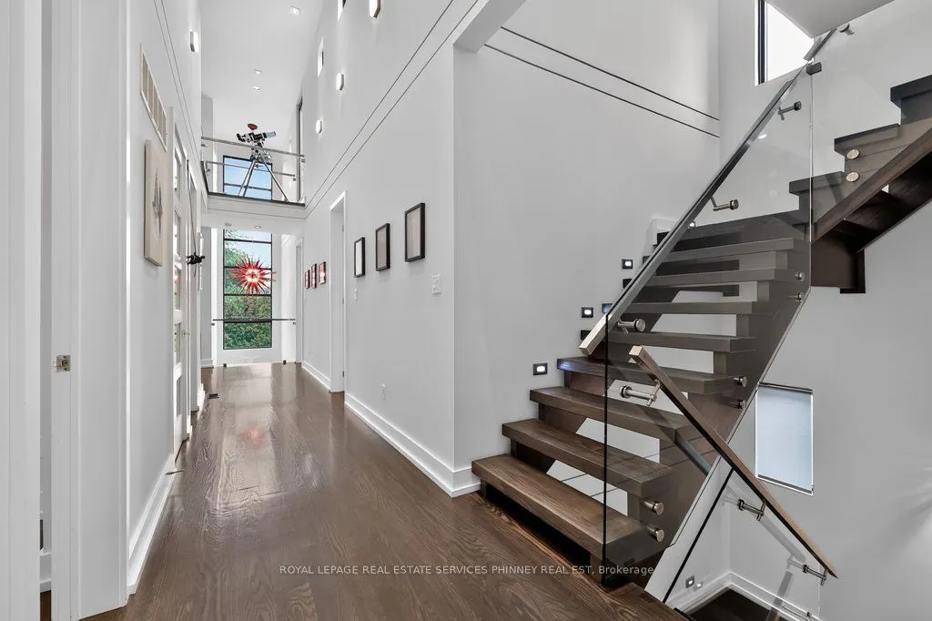 647 Montbeck Crescent