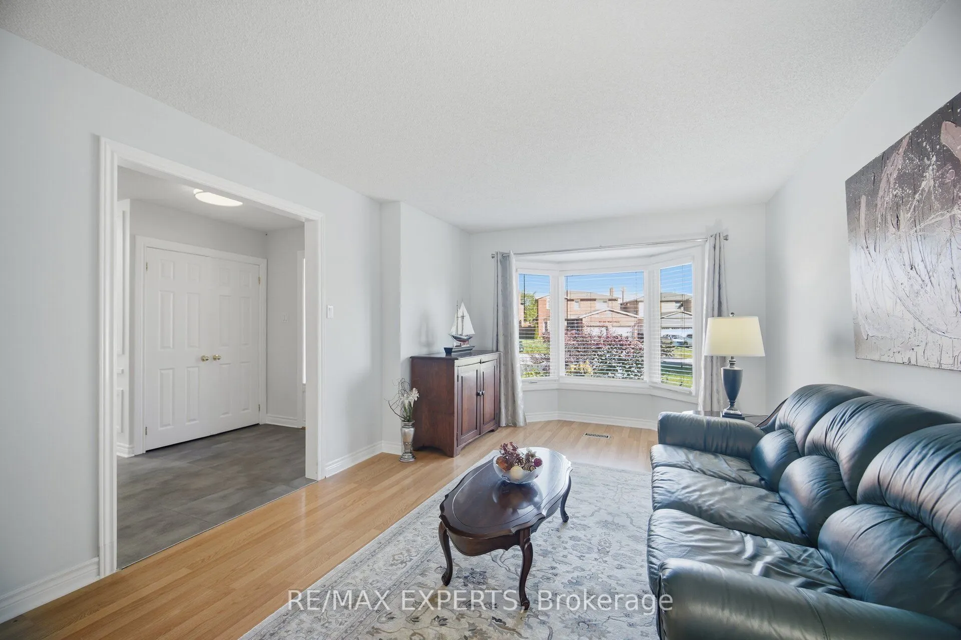 98 De Rose Avenue