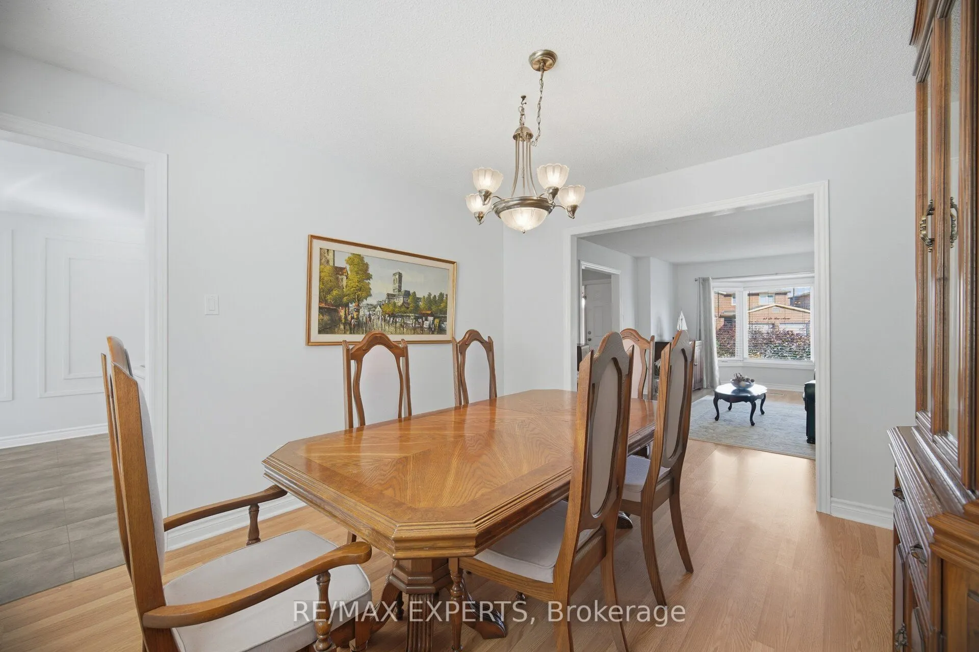 98 De Rose Avenue