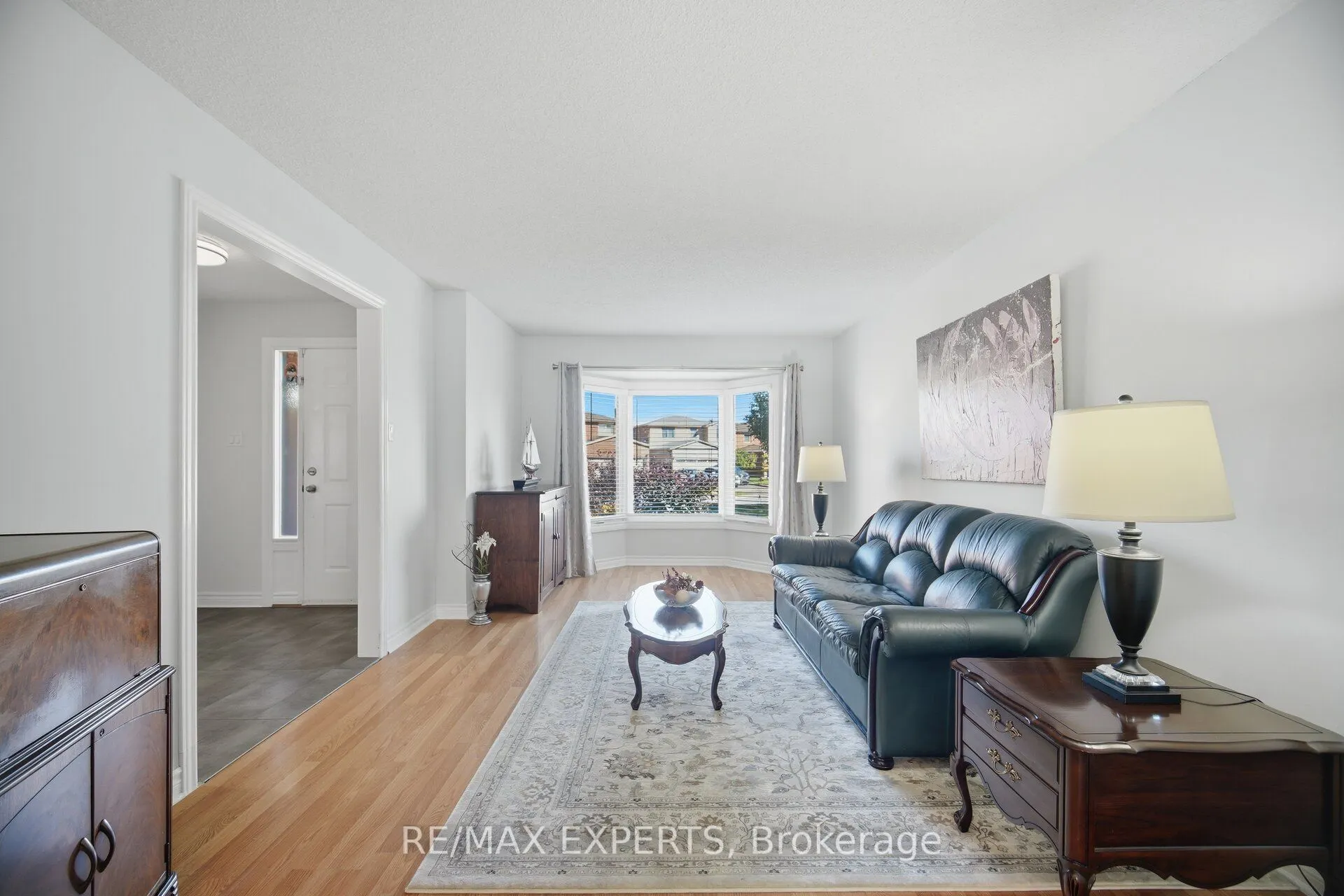 98 De Rose Avenue