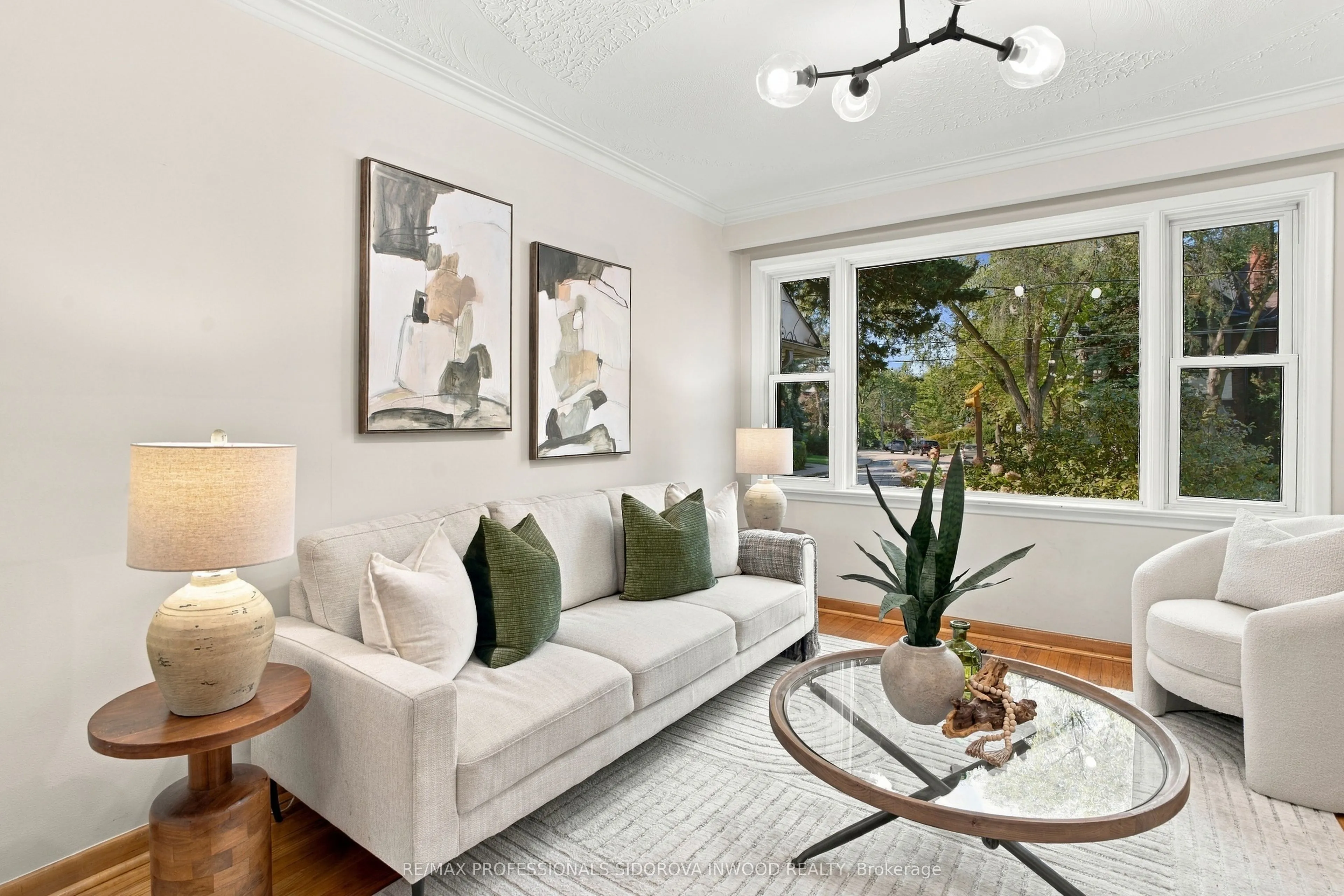 137 Evelyn Avenue