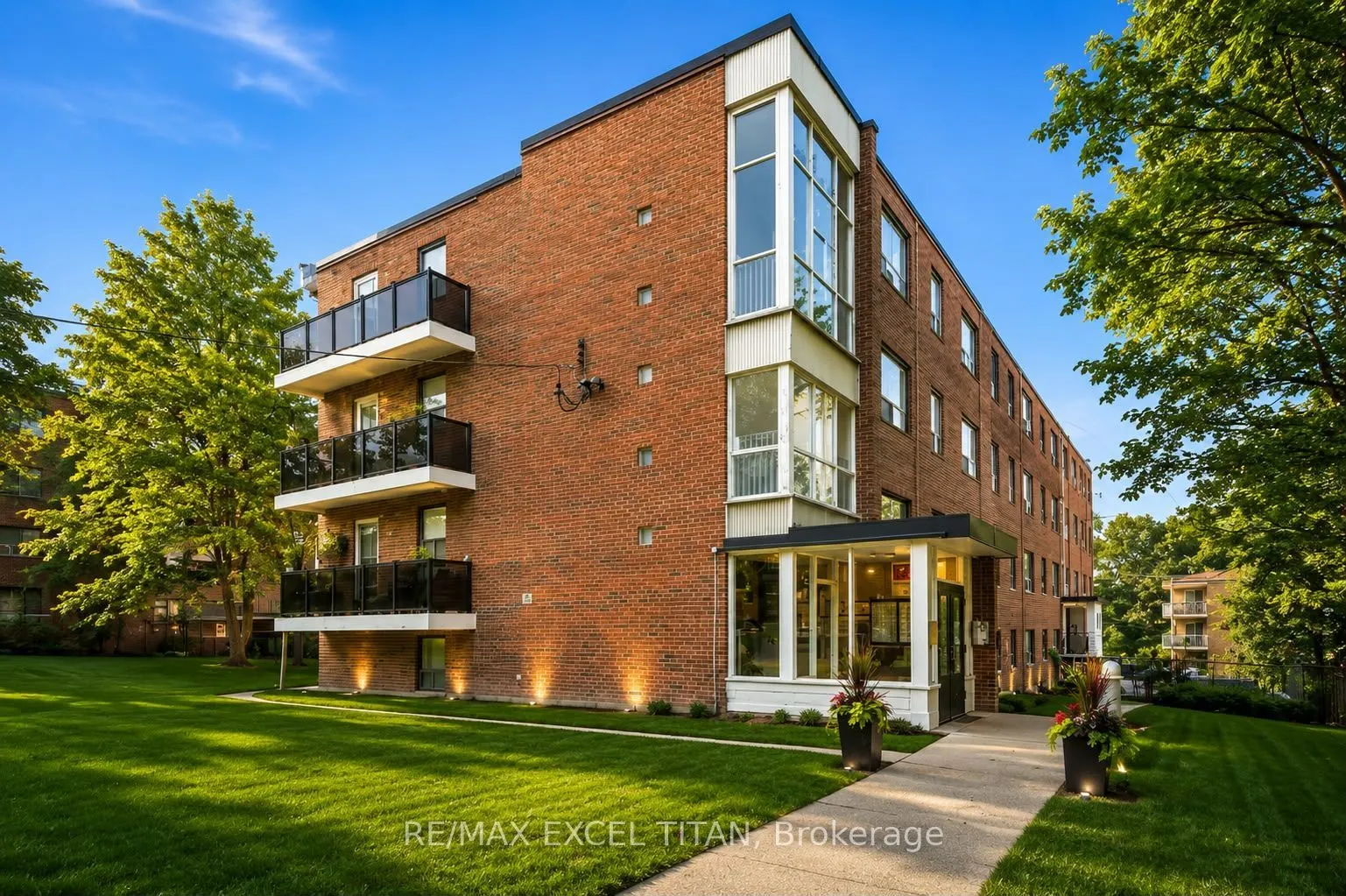 4 Hill Heights Road #101