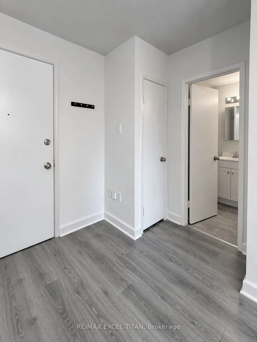 4 Hill Heights Road #101