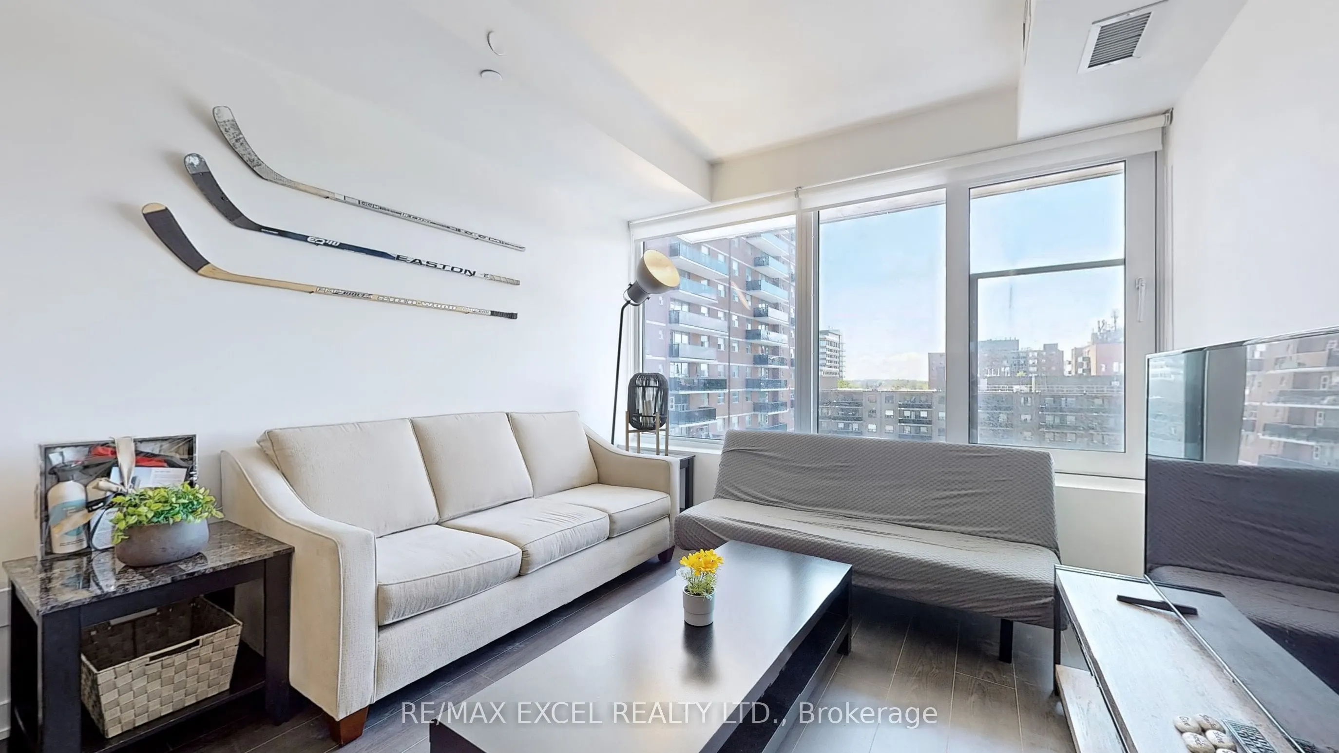 28 Ann Street #716