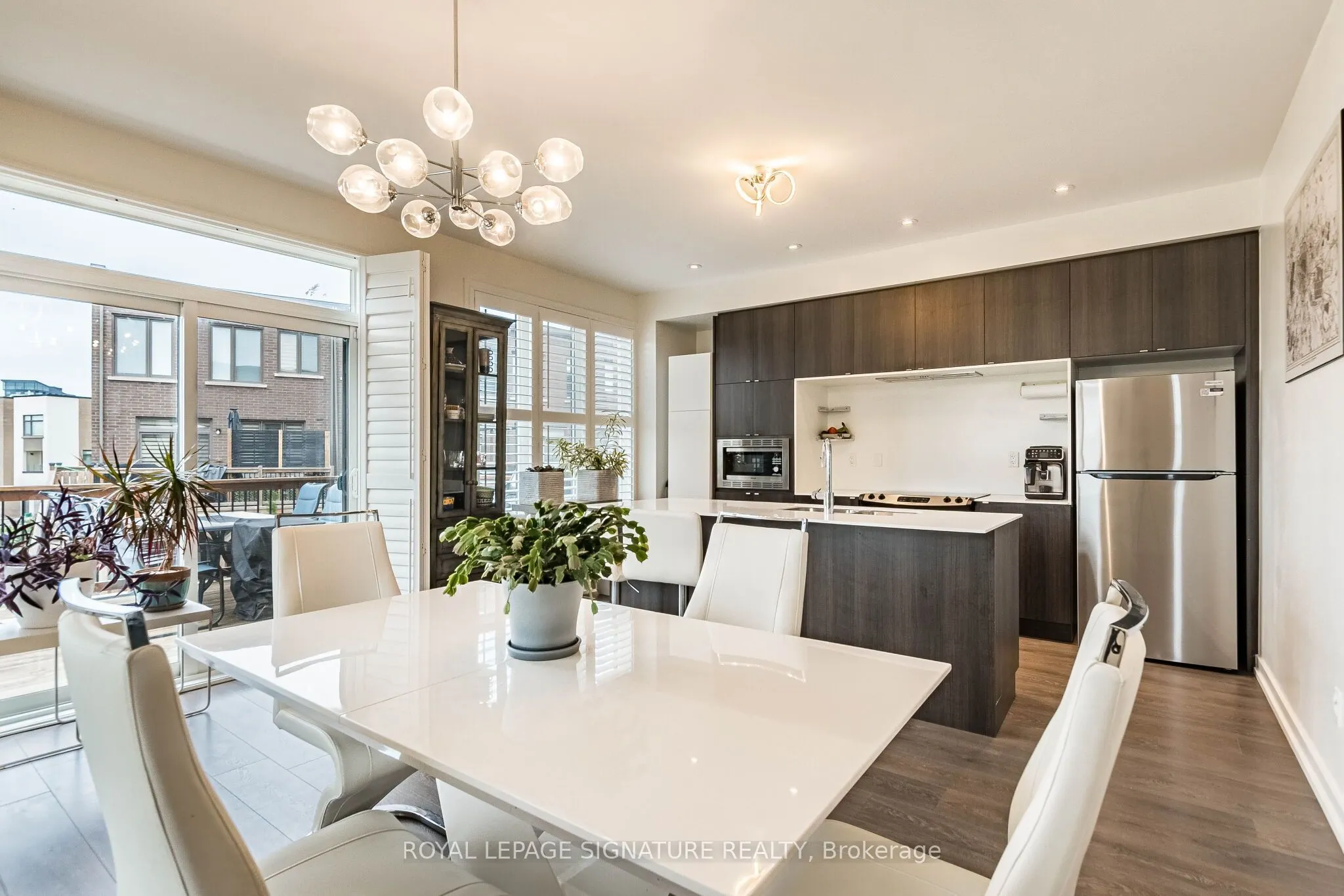 3121 Mintwood Circle