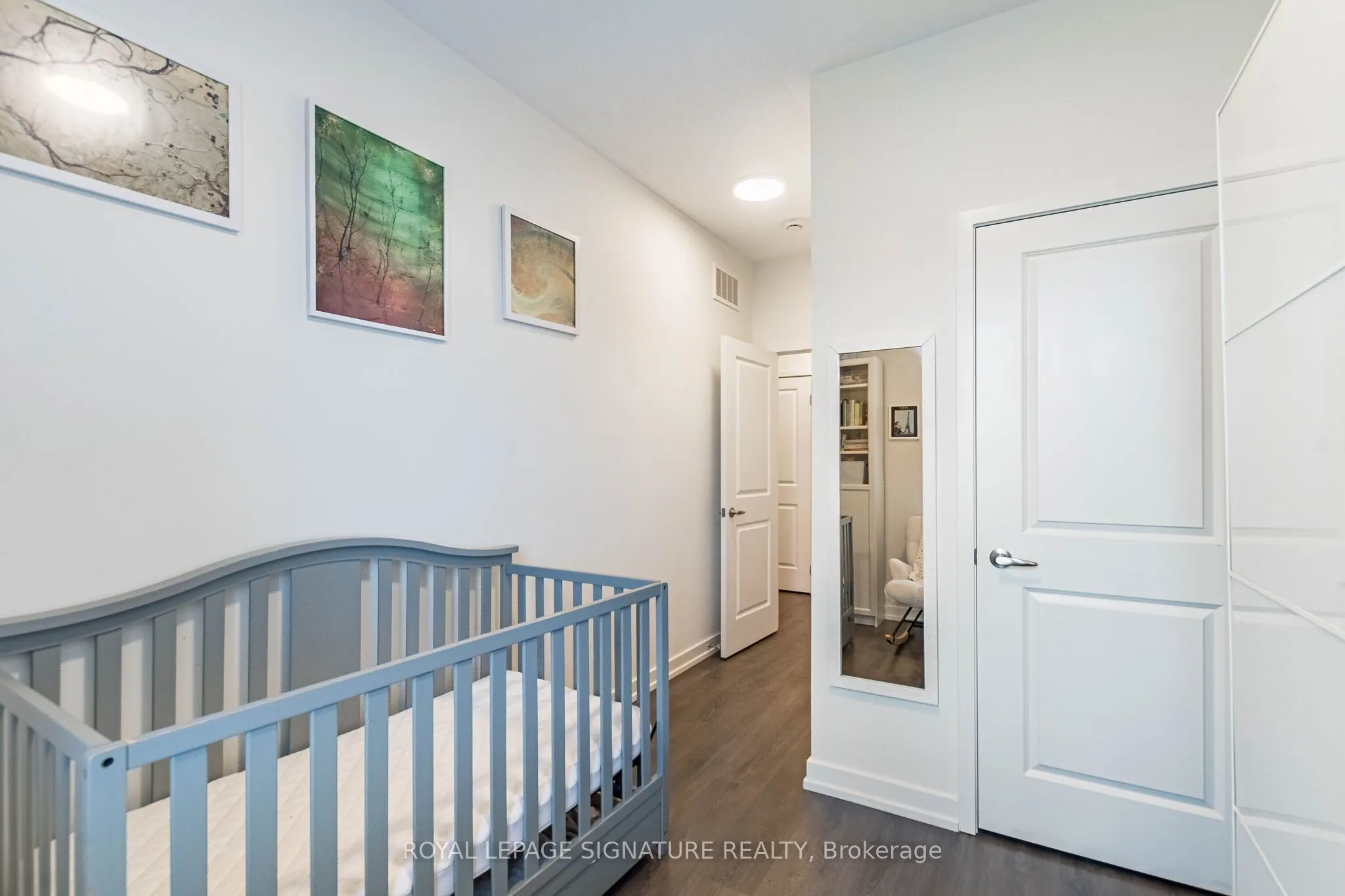 3121 Mintwood Circle