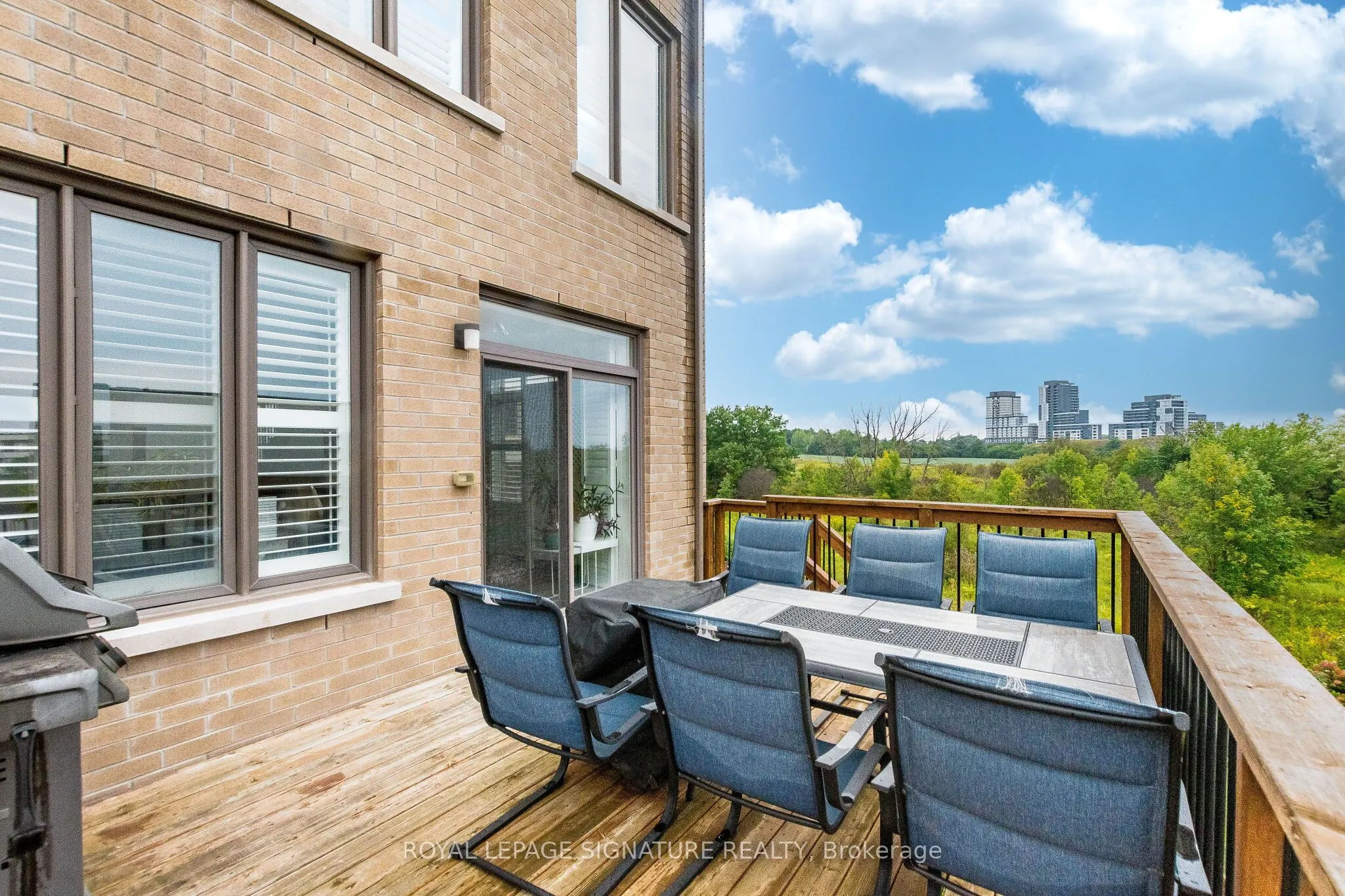 3121 Mintwood Circle
