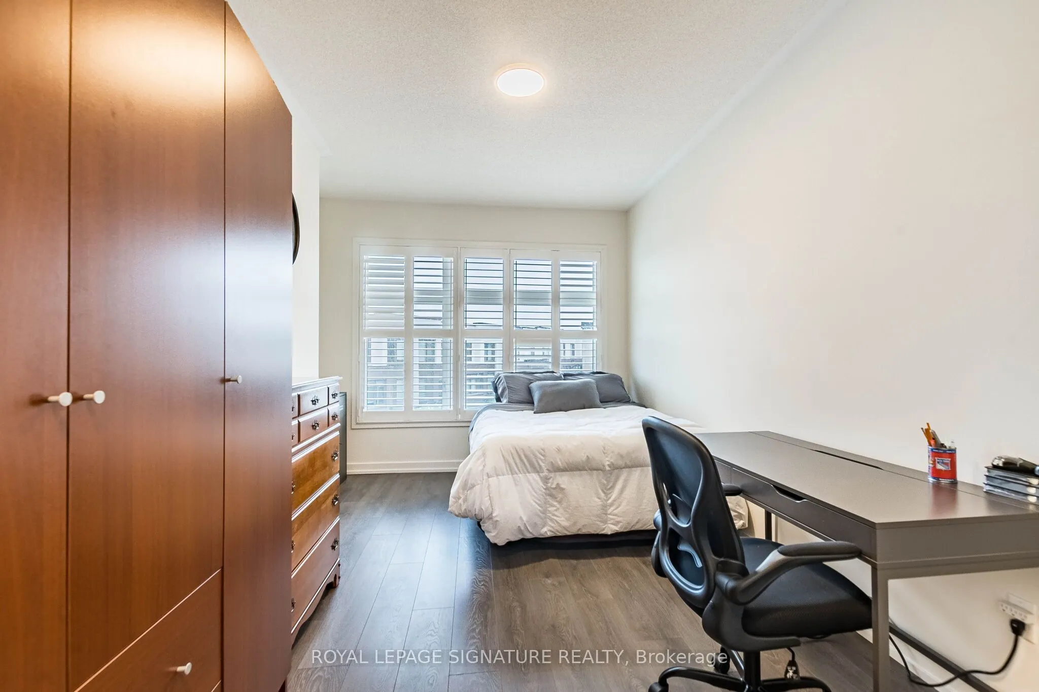 3121 Mintwood Circle