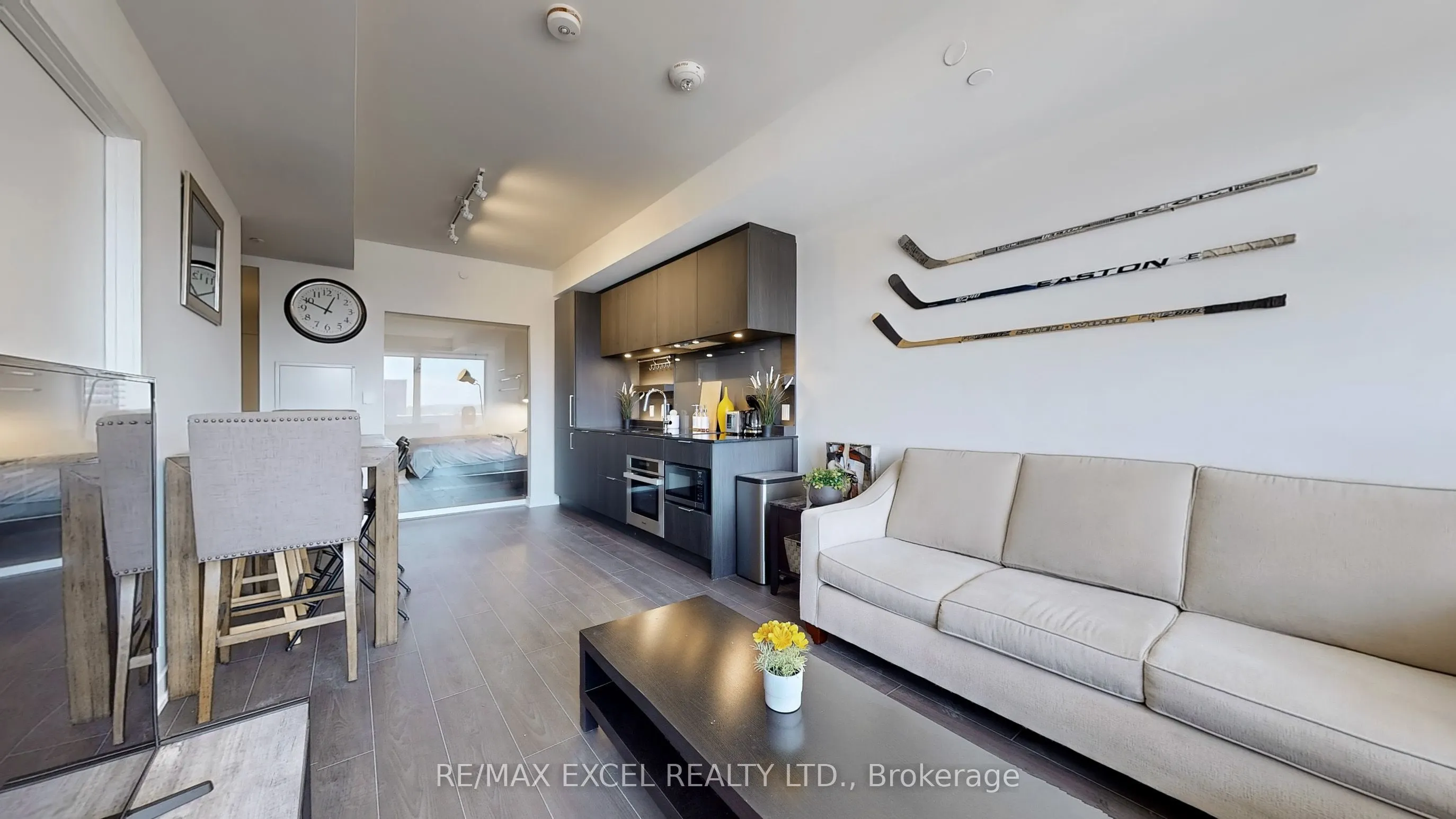 28 Ann Street #716