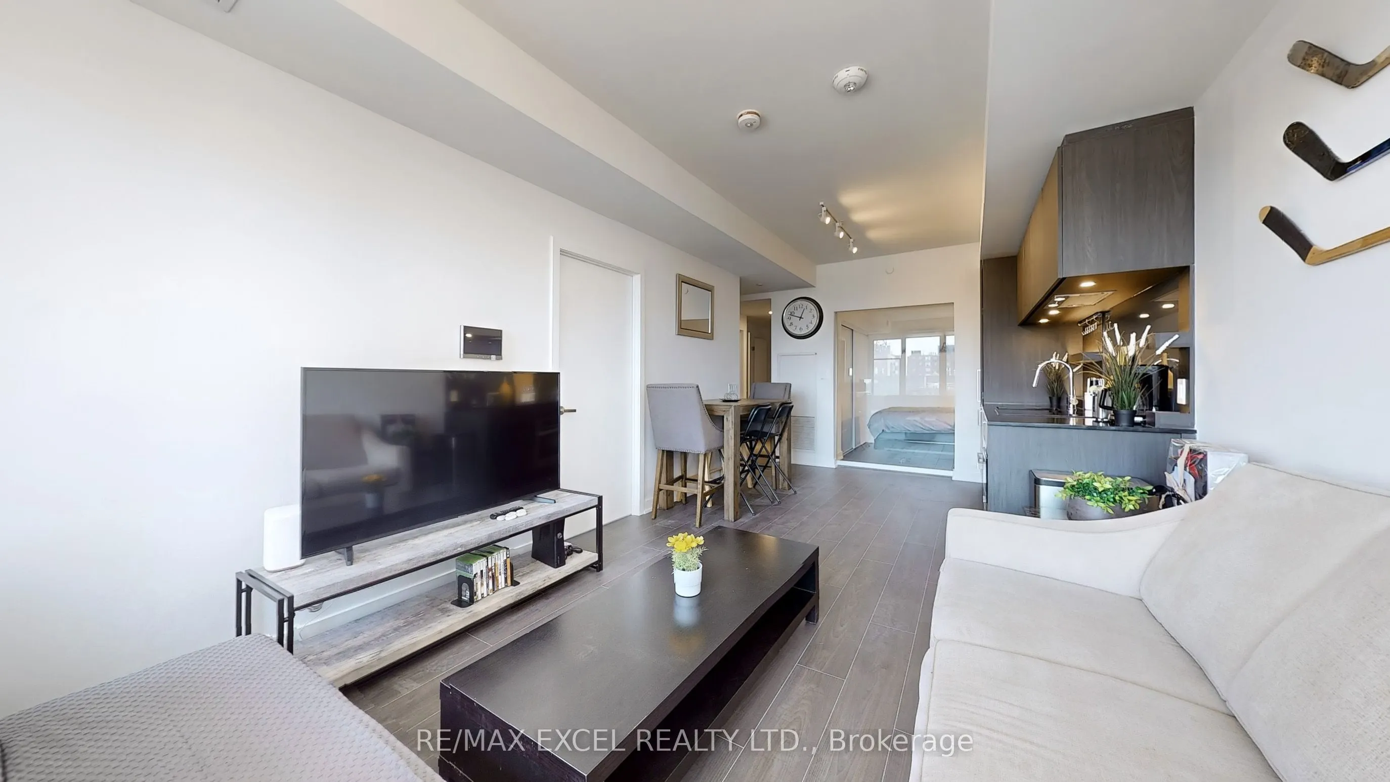 28 Ann Street #716