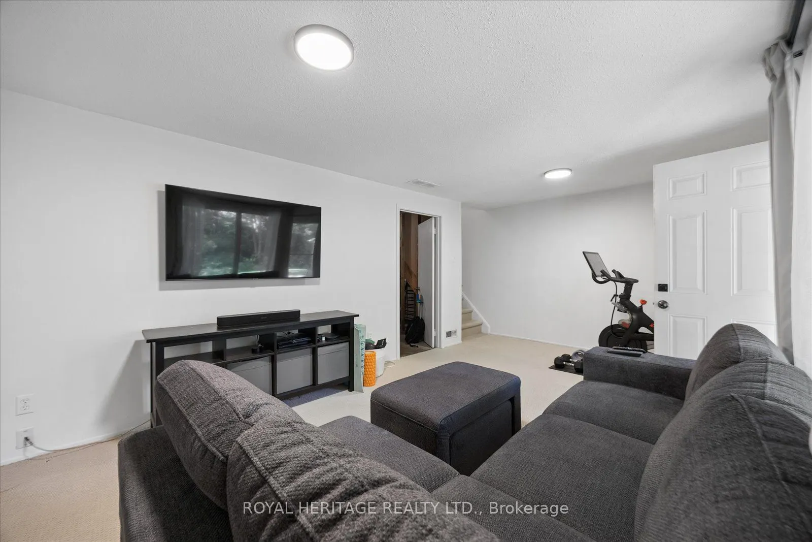 701 Burnhamthorpe Road #105