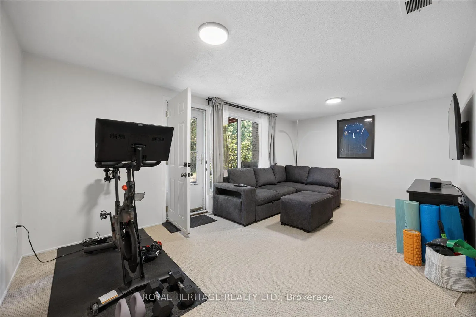 701 Burnhamthorpe Road #105