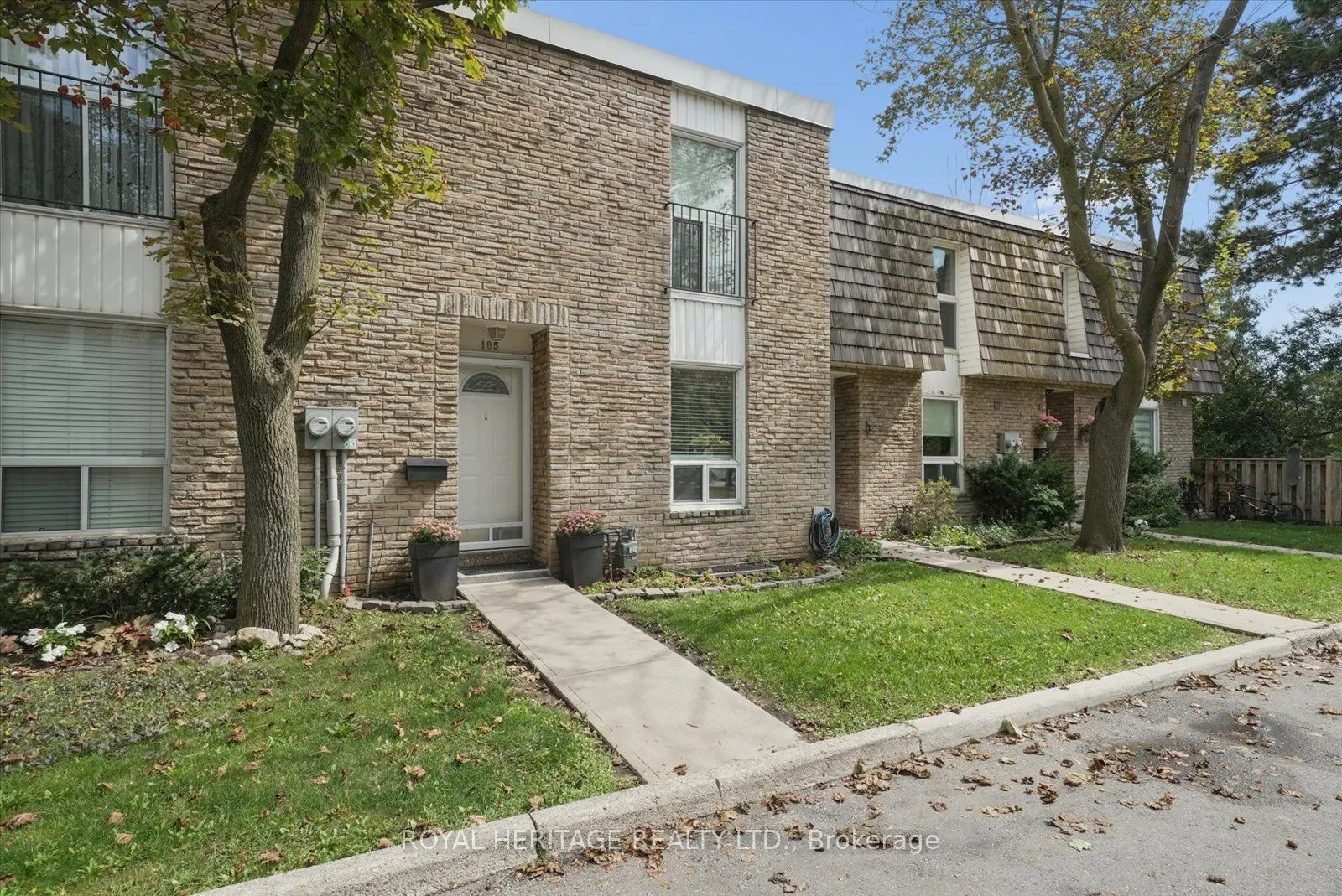 701 Burnhamthorpe Road #105
