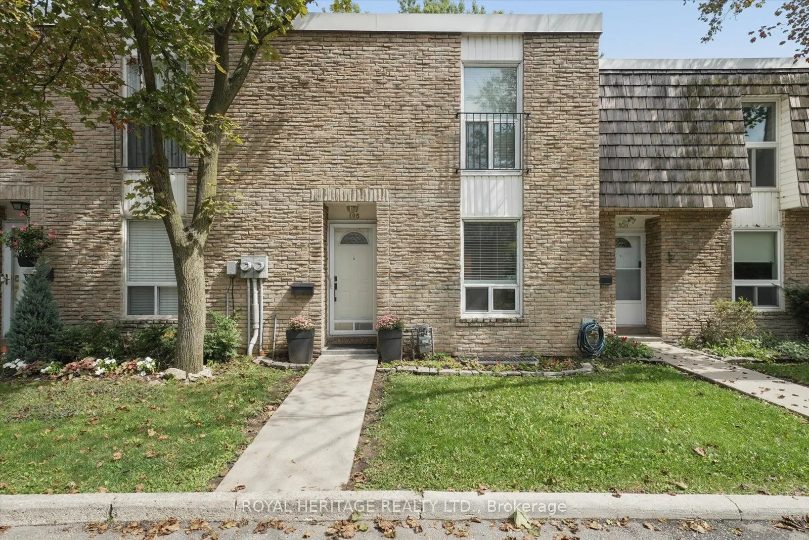701 Burnhamthorpe Road #105