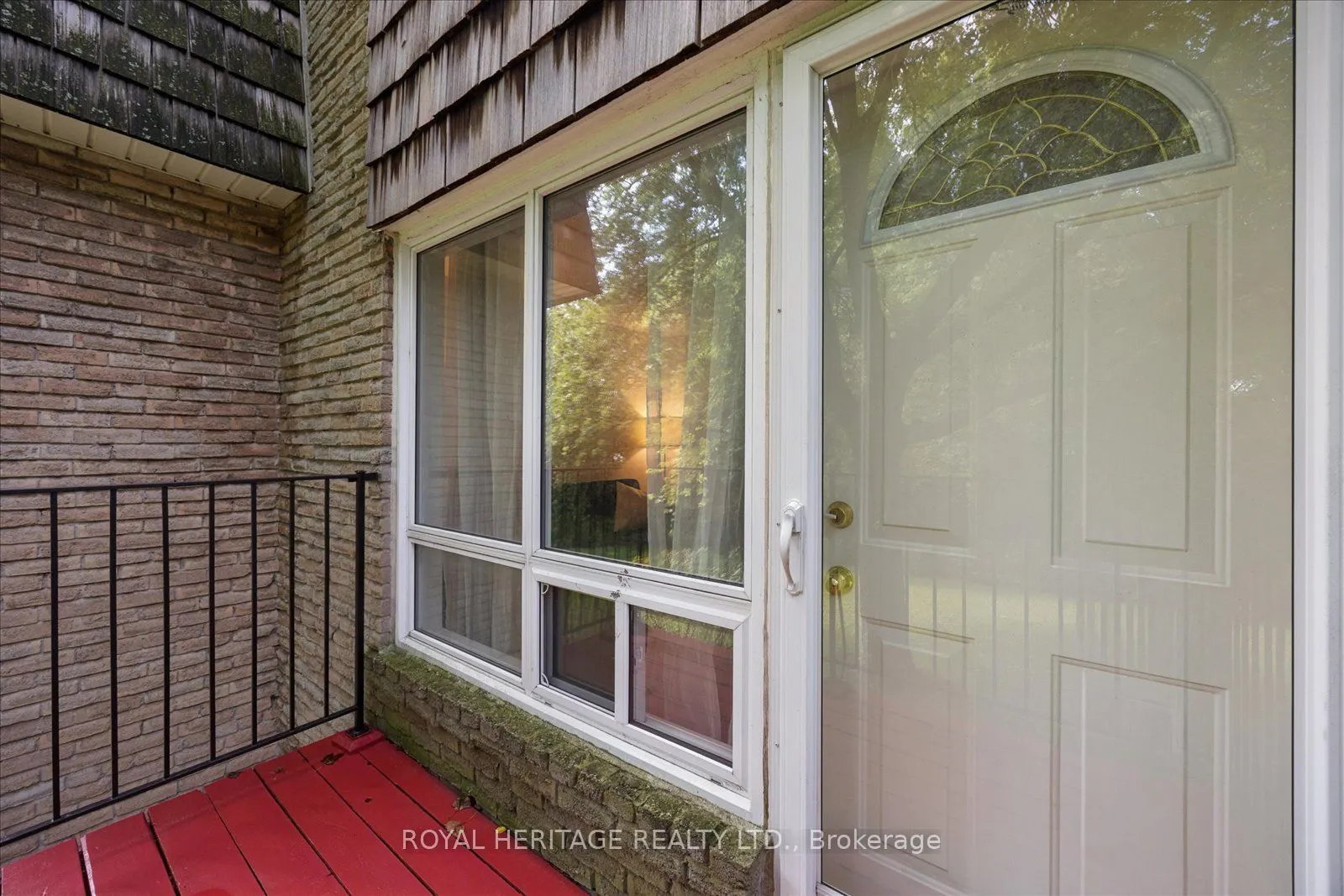 701 Burnhamthorpe Road #105