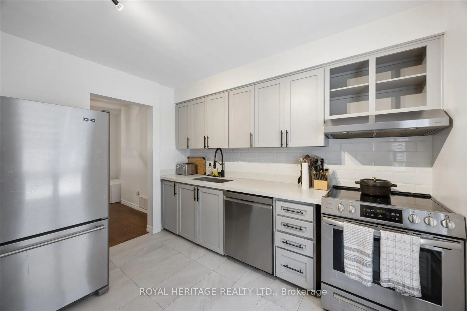 701 Burnhamthorpe Road #105