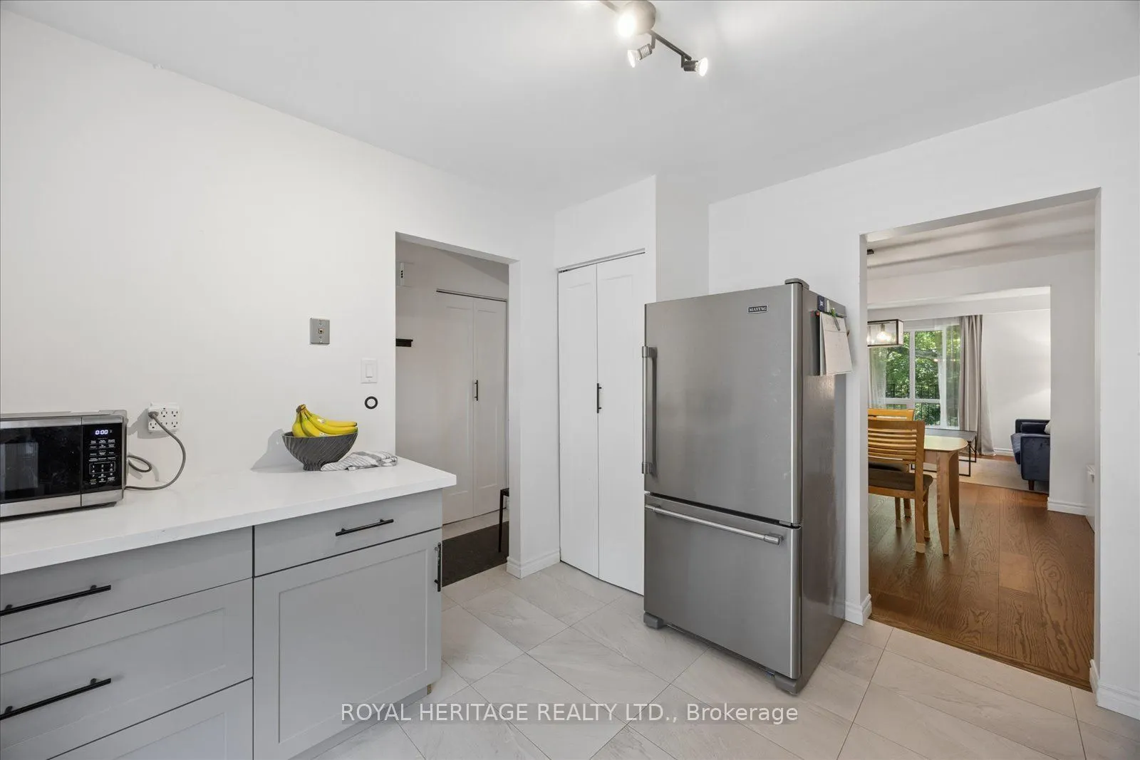 701 Burnhamthorpe Road #105