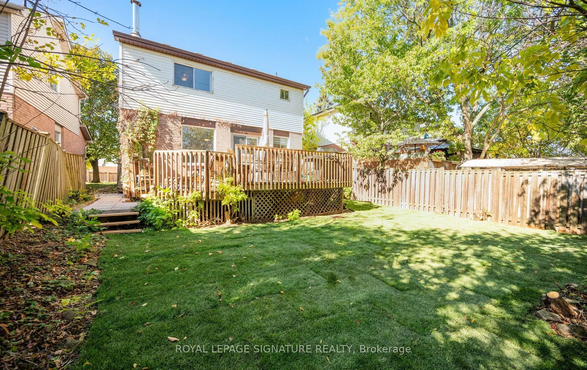 2092 Hunt Crescent