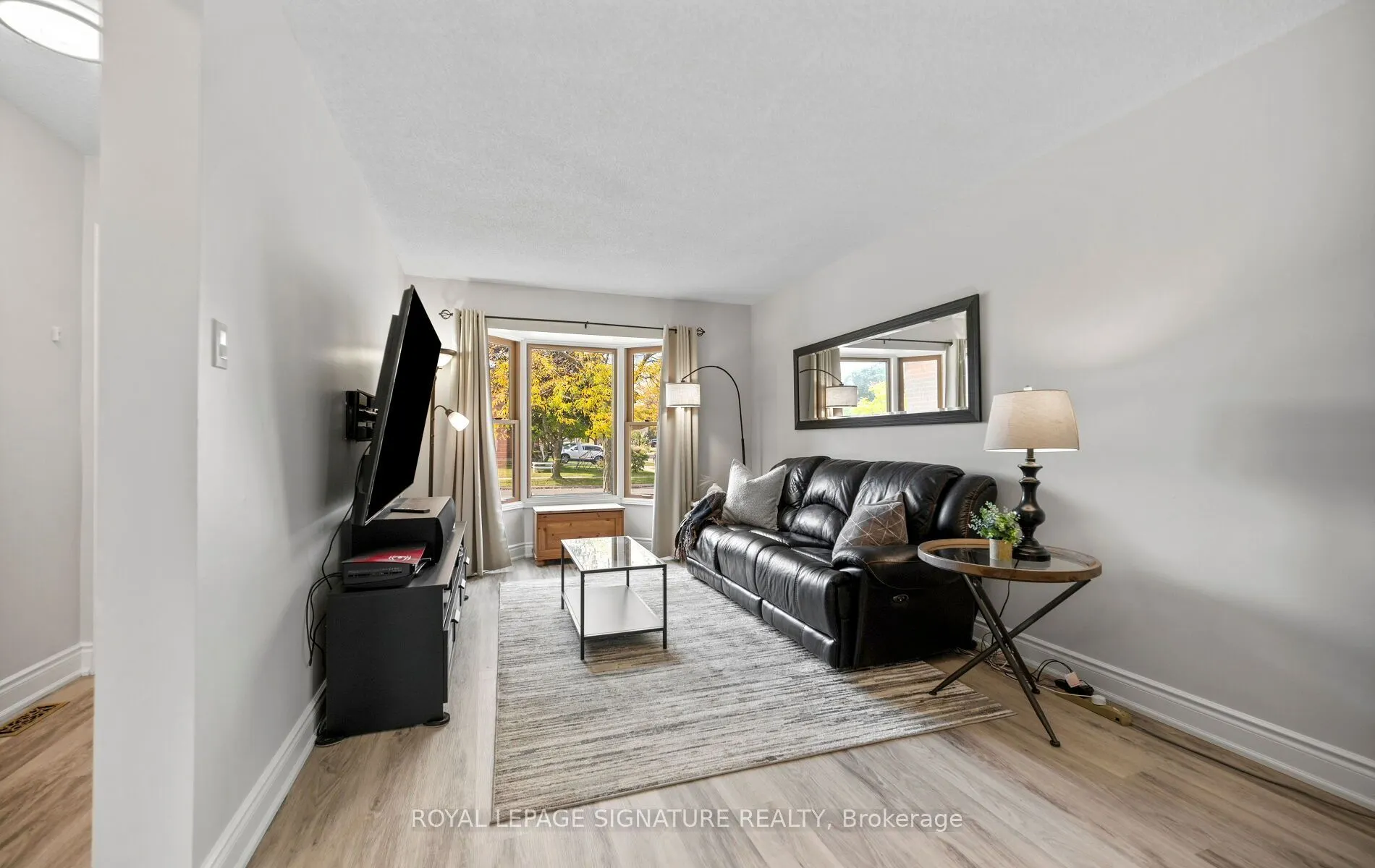 2092 Hunt Crescent