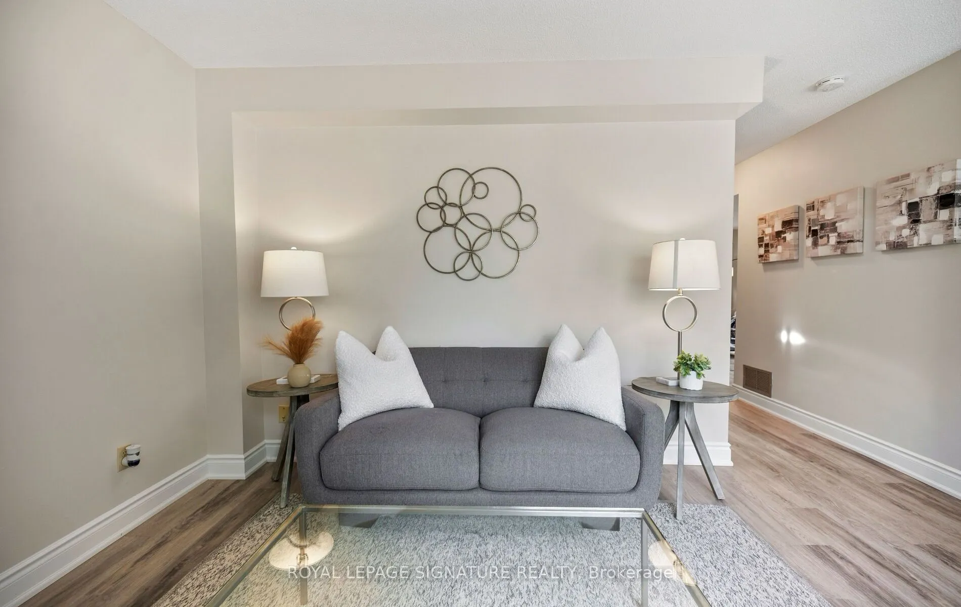2092 Hunt Crescent
