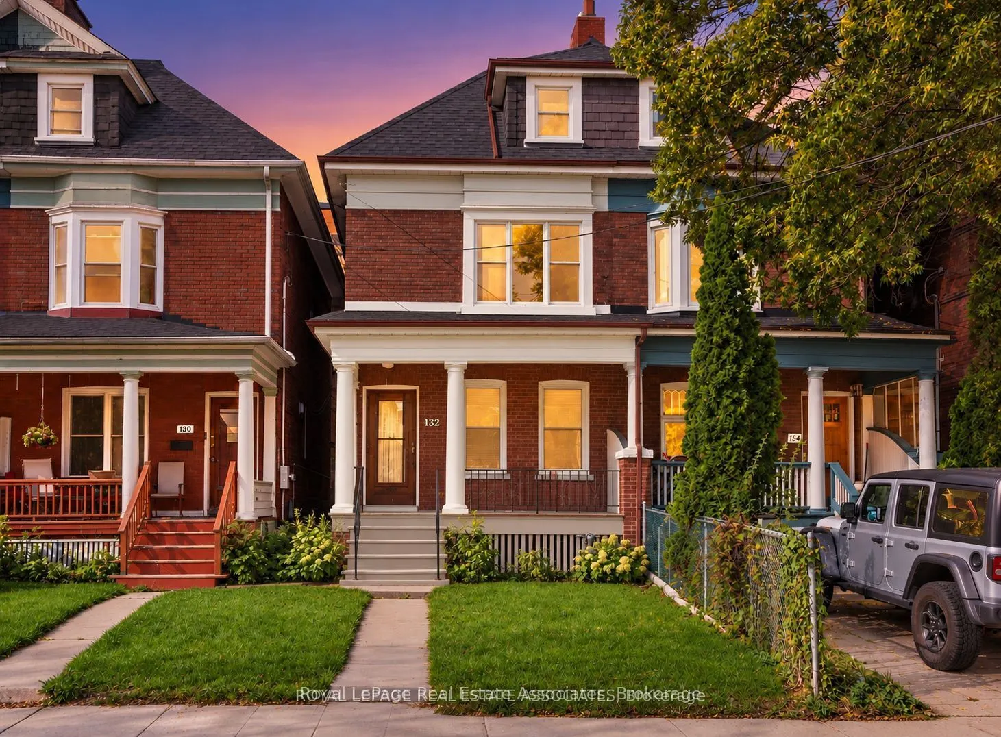 132 Close Avenue