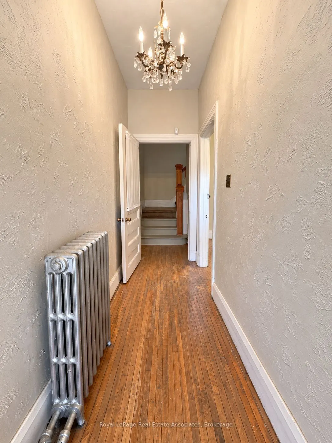 132 Close Avenue